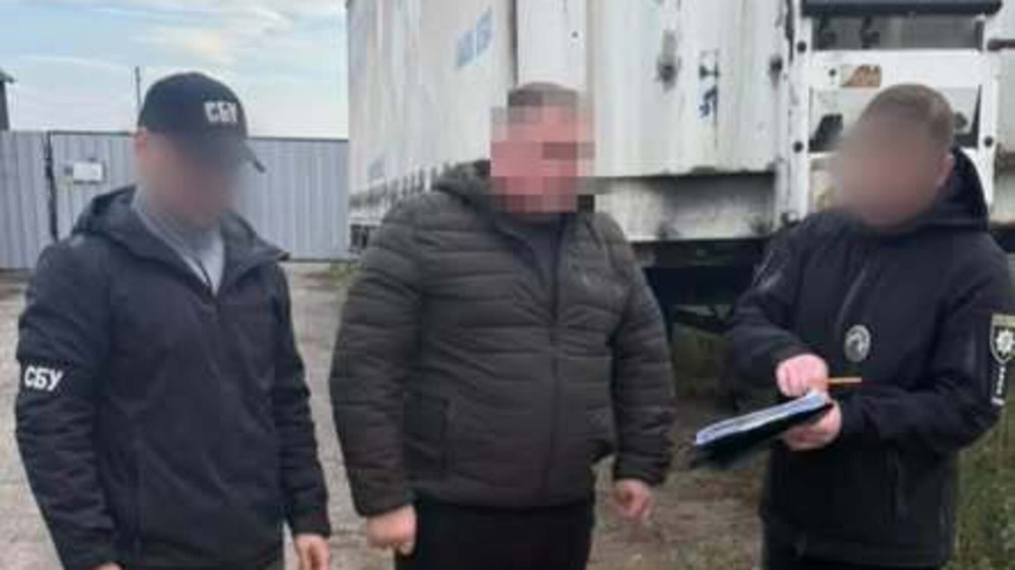 'Довічна' інвалідність за $10 тисяч: на Київщині затримали директора лікарні та двох посередників