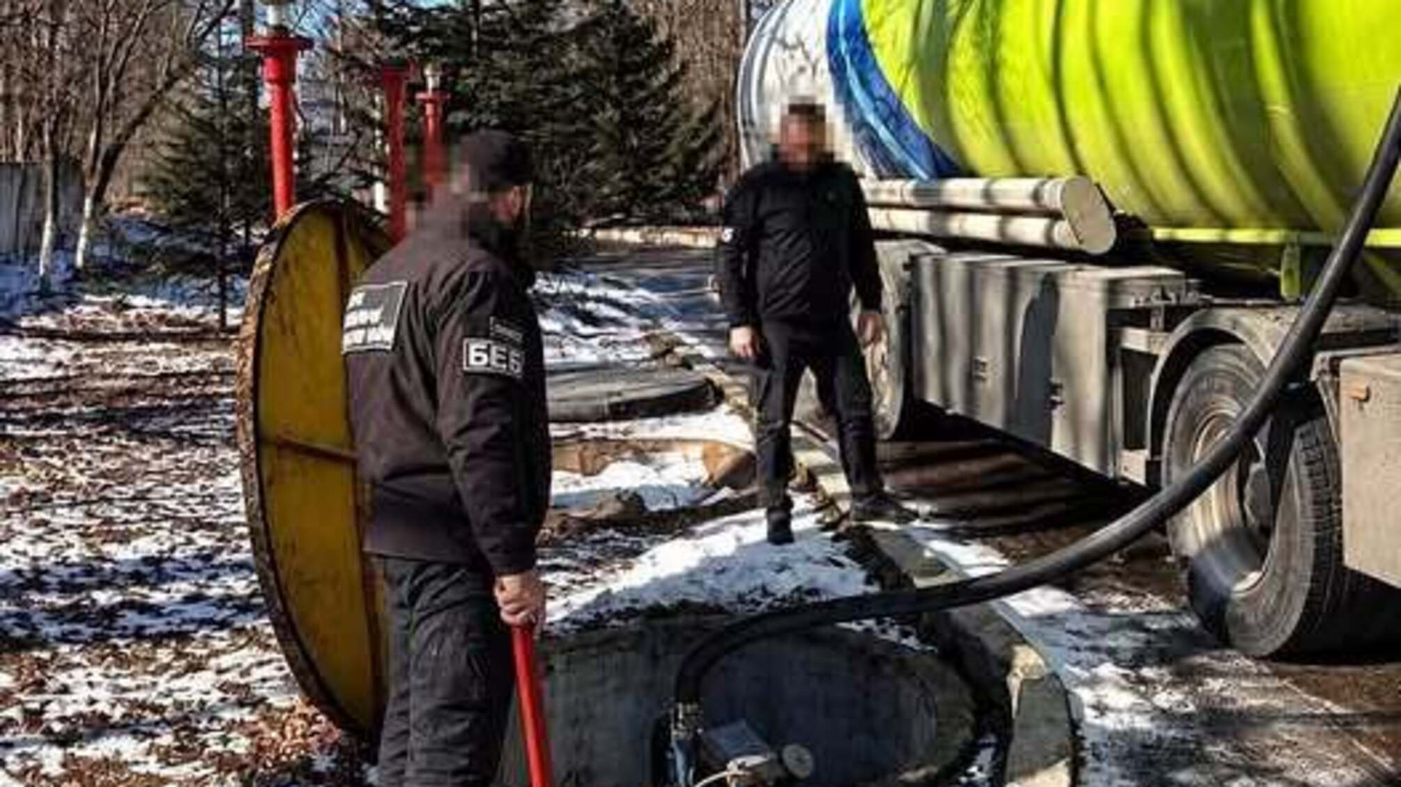Более 8 тысяч литров дизеля и продажа без чеков: в Прикарпатье дело передали в суд