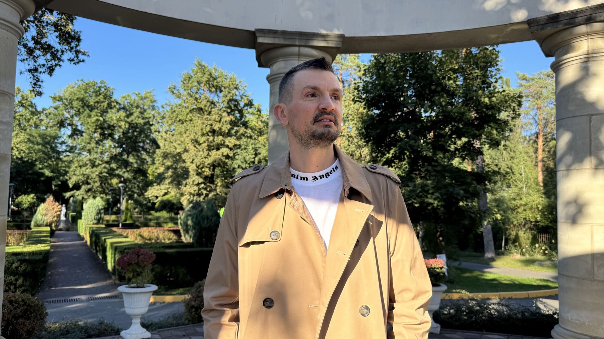 Sysuev выпустил 'Рядом ты': финальное звучание песни вдохновили концерты Queen