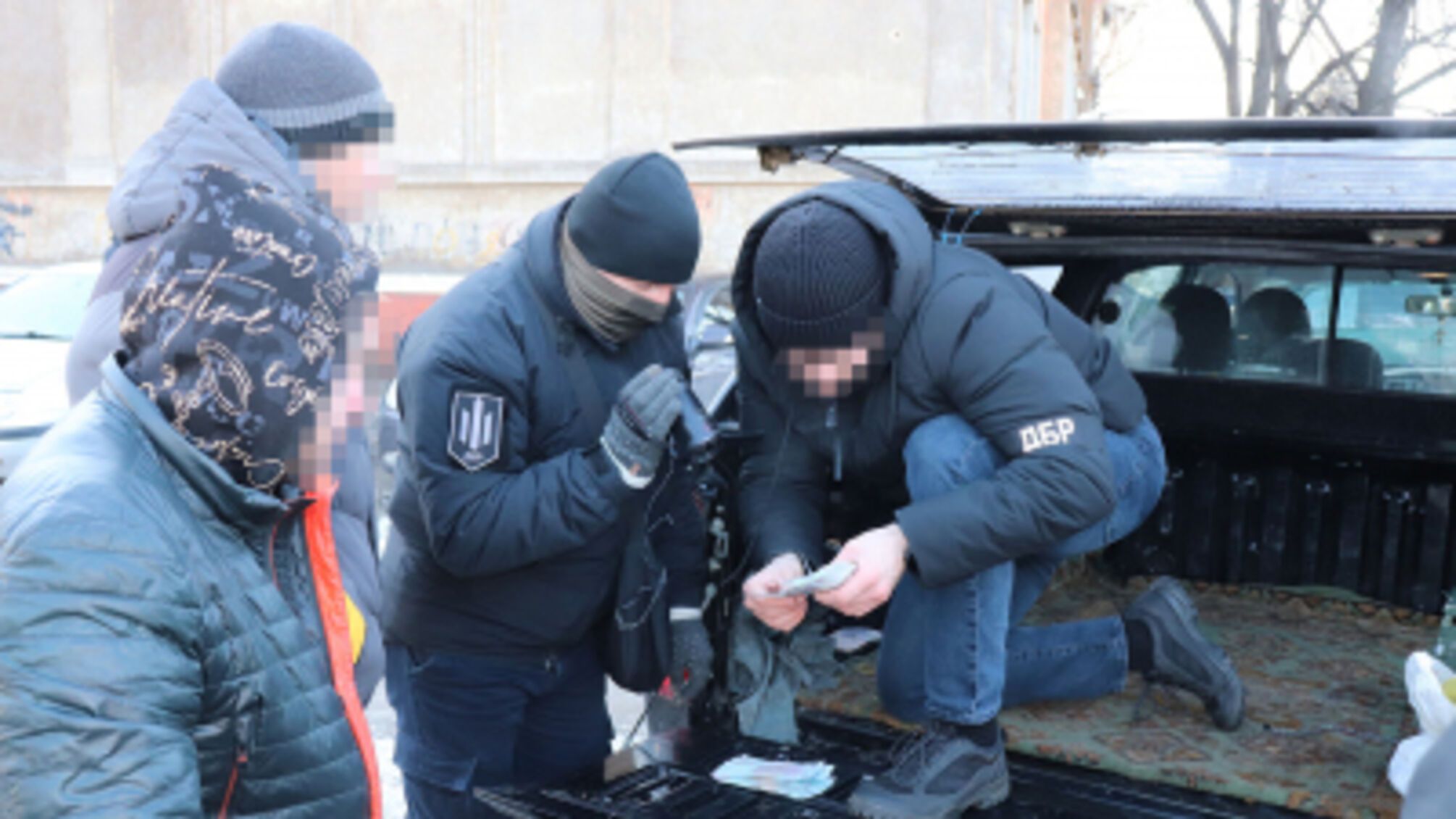 Взятки за вырубку в заповеднике: в Донецкой области лесника ГП 'Леса Украины' разоблачило ГБР