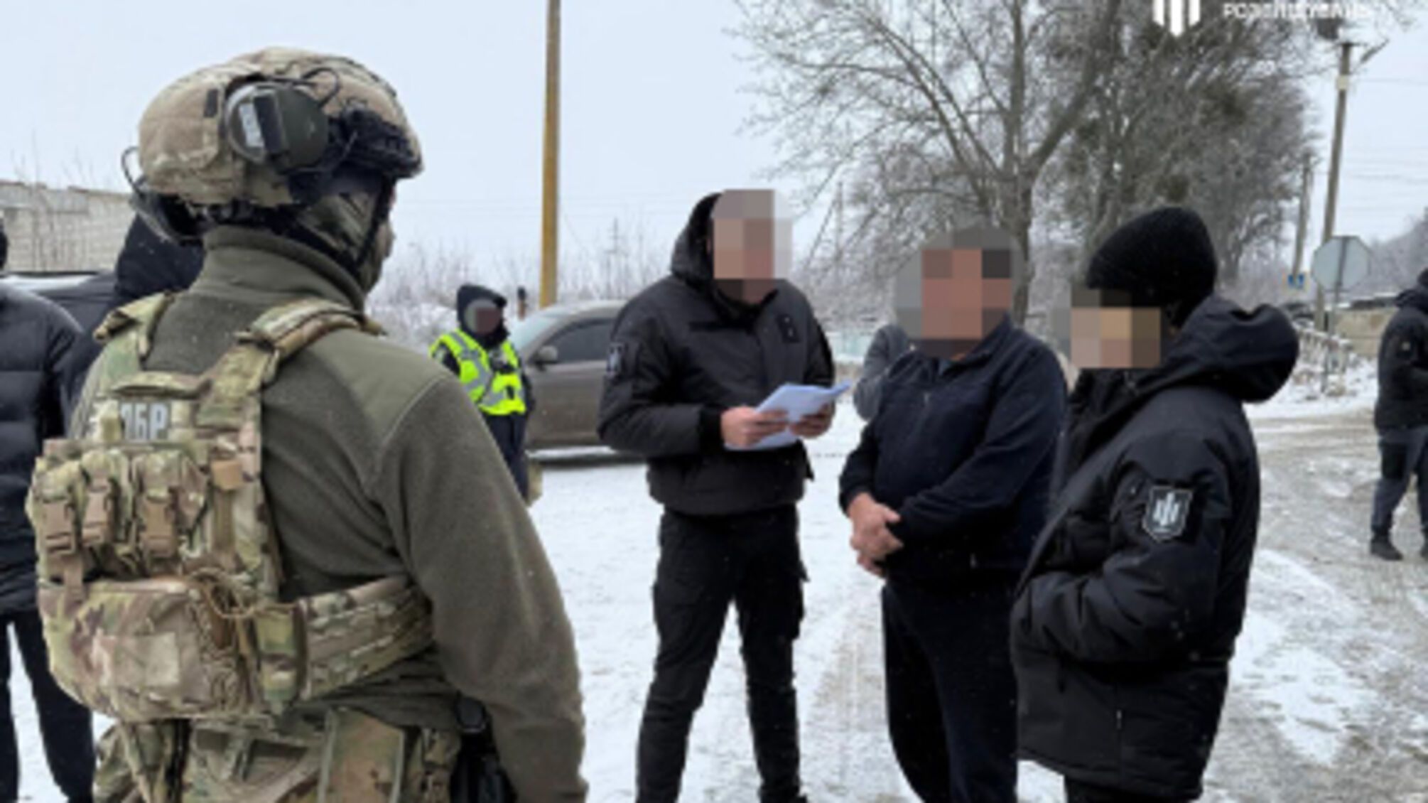 ДБР викрило переправлення військових за кордон