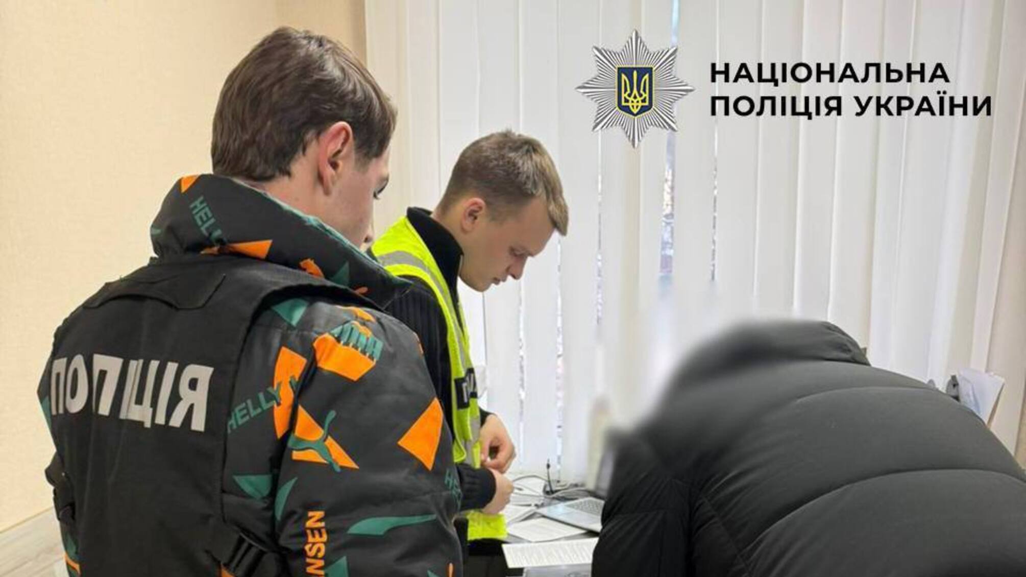 Более 325 тысяч гривен потерь на закупке соли для дорог: в Киеве объявлено подозрение руководителю ШЭУ Святошинского района