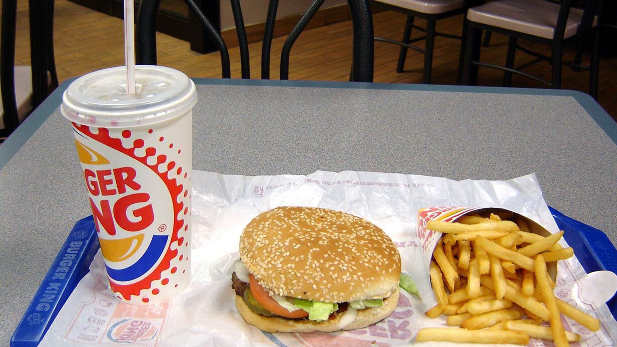 Burger King у Казахстані опинився в центрі скандалу через цькування кухаря з аутизмом