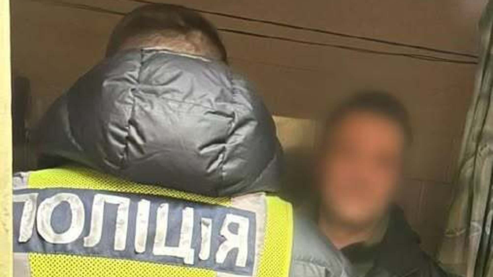 В Киеве разоблачили сбыт каннабиса: 1,5 кг наркотиков и угроза до 10 лет тюрьмы