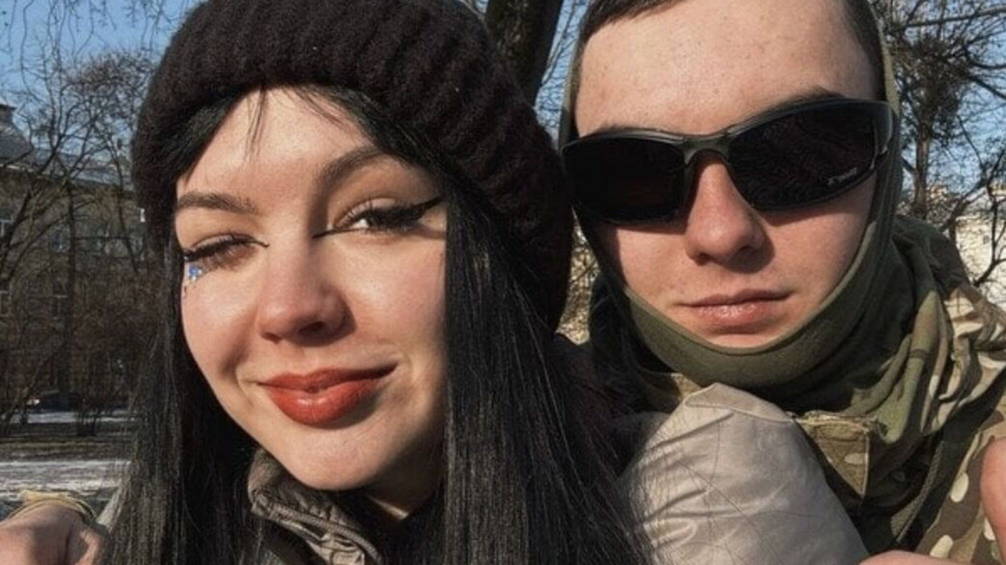 Співачка Кажанна вперше показала свого коханого військового