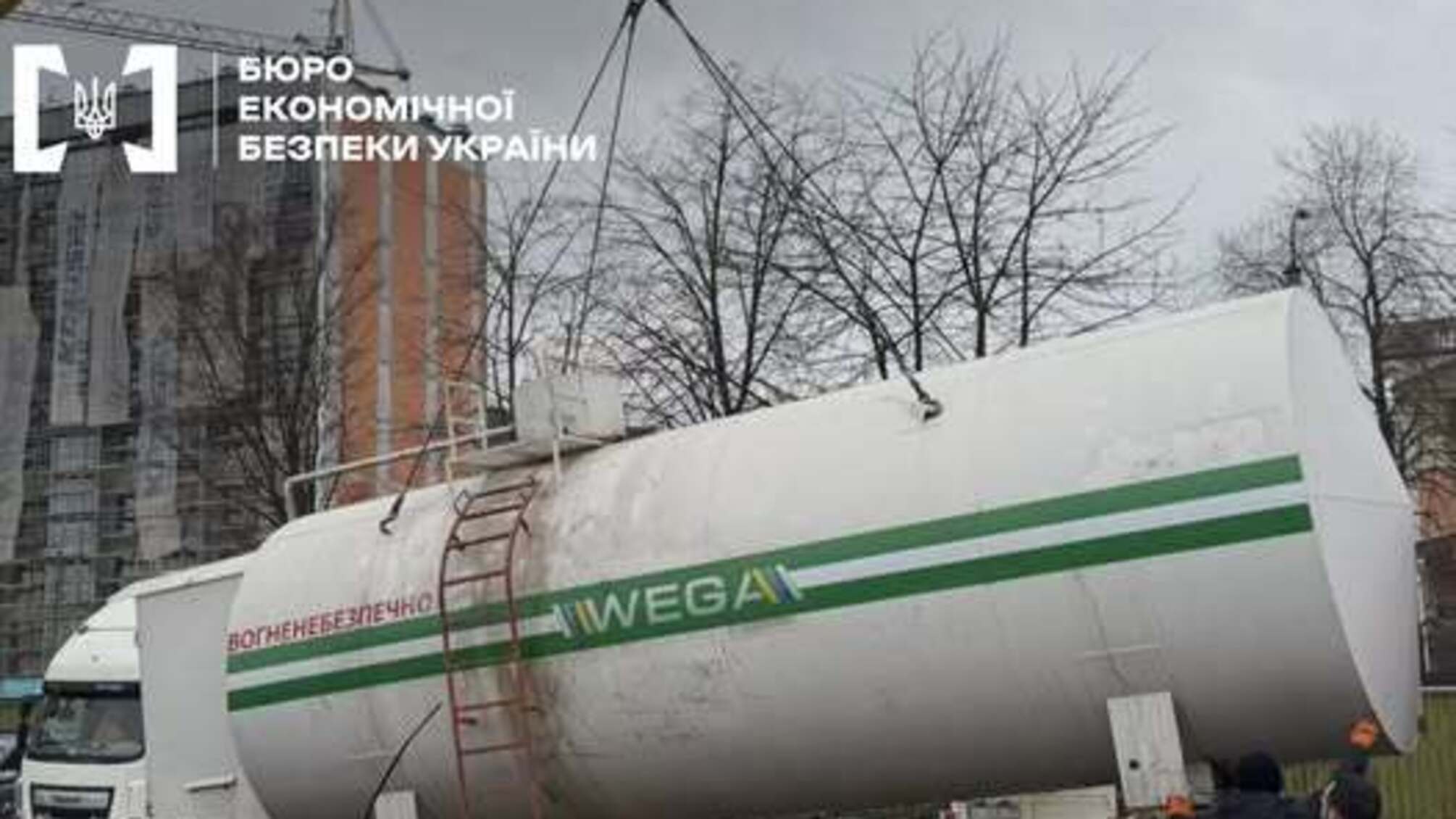 Нелегальную АЗС с фальсифицированным горючим разоблачили в Ивано-Франковской области: изъято более 250 тысяч гривен
