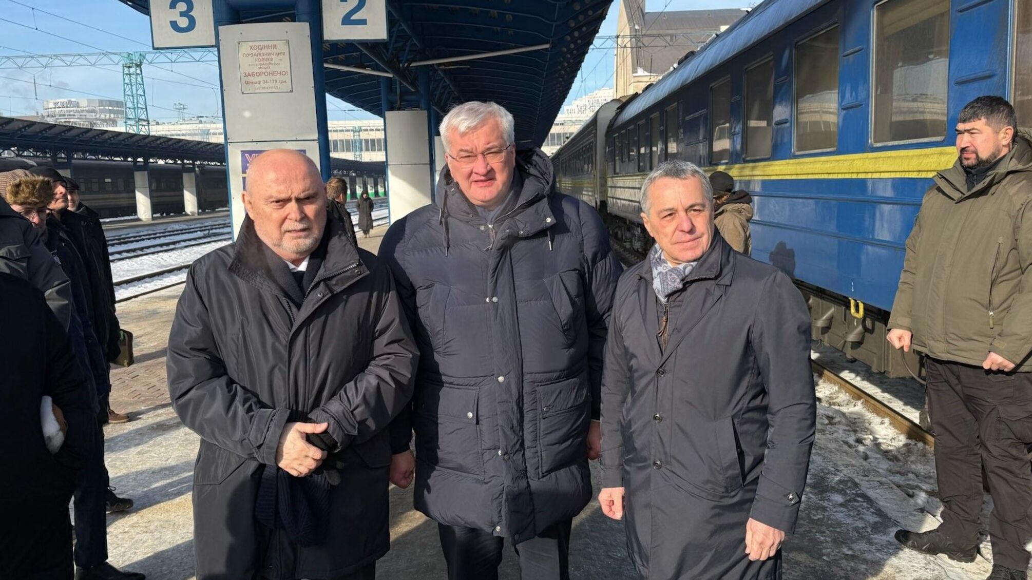 Глава ОБСЕ Игнацио Кассис прибыл в Киев и встретился с Сибигой