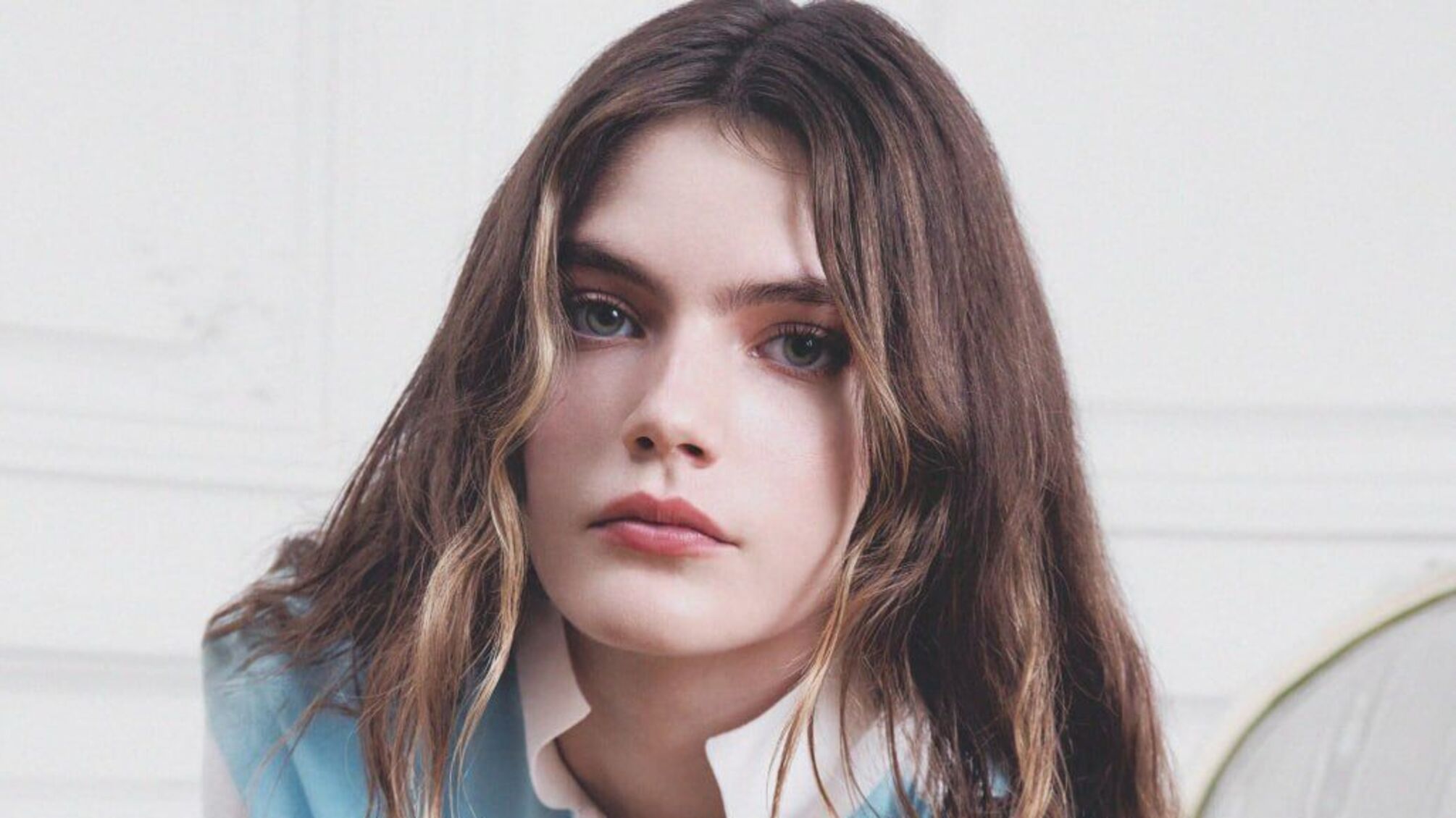 Зірка 'Бріджертонів' Флоренс Хант стала амбасадором б'юті та жіночих ліній Dior