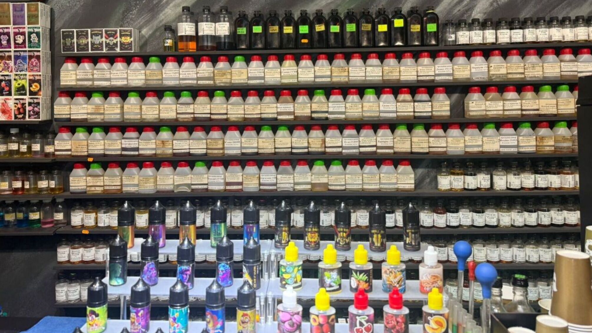 БЕБ припинило торгівлю вейпами у Вінницькій області