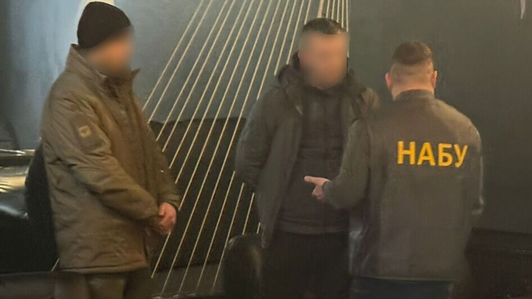 САП і НАБУ викрили працівника СБУ на хабарі $68 тисяч за 'відстрочку' від мобілізації