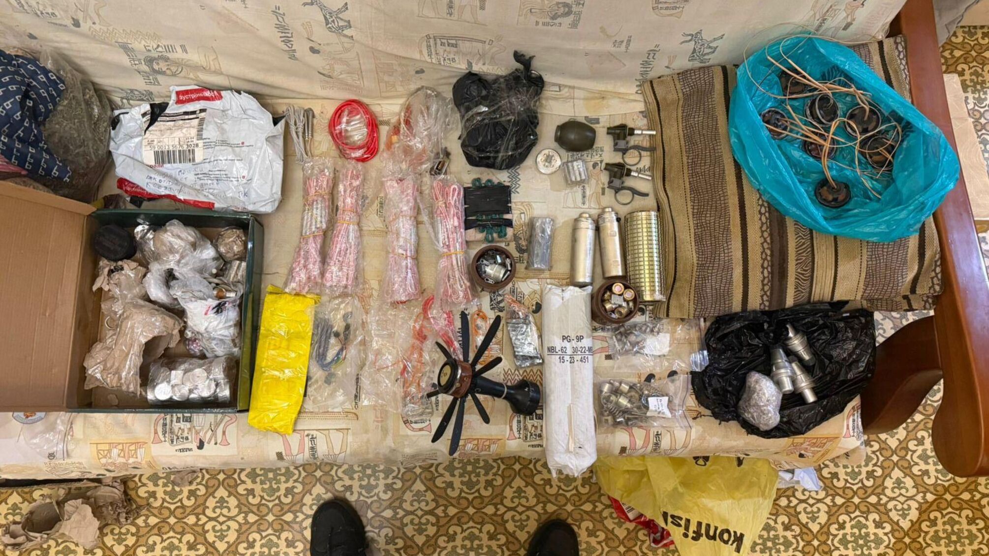 ДБР предотвратило контрабанду боевых средств из района боевых действий в Харьков