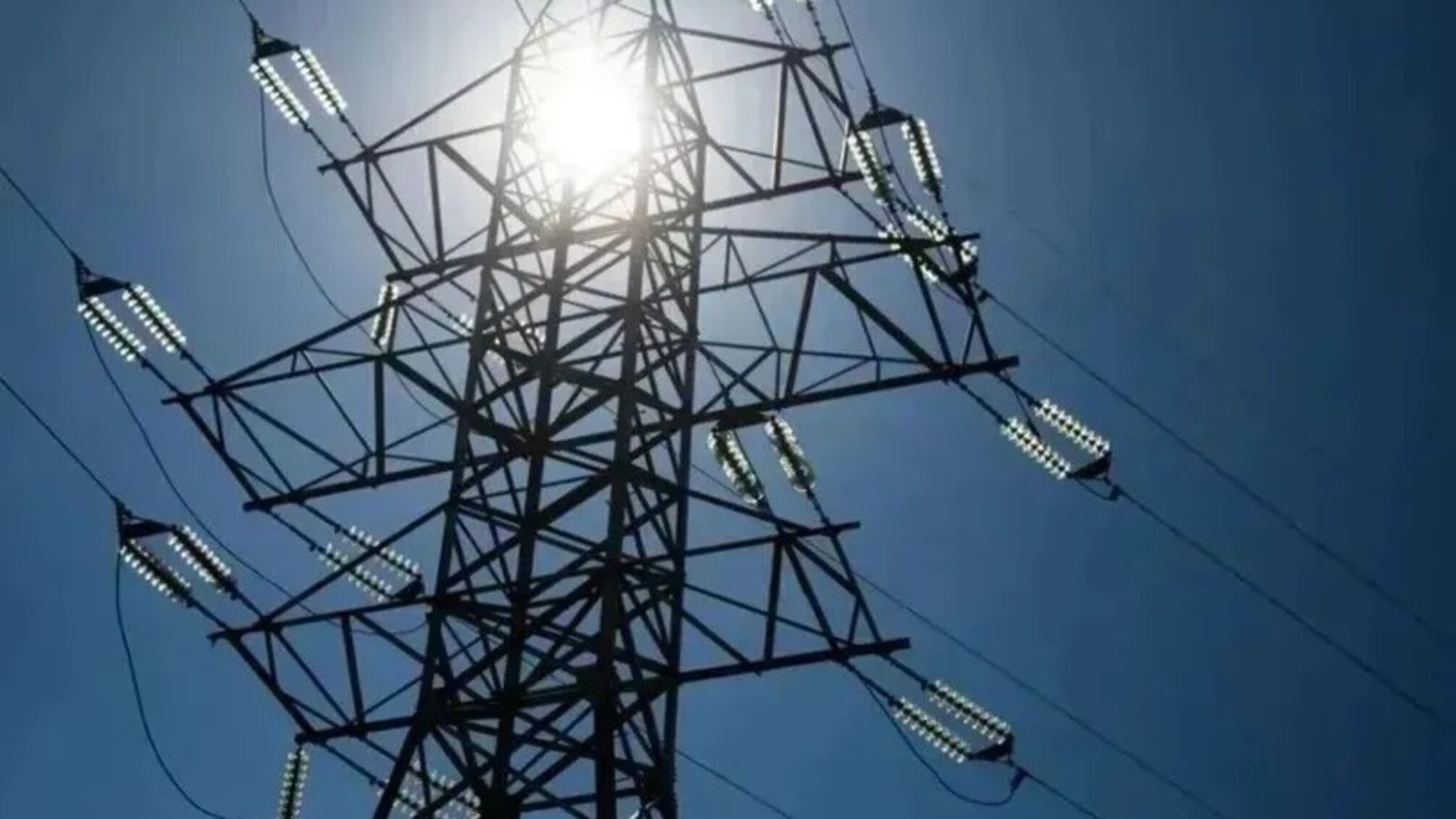 Трагедія на Закарпатті: неповнолітня загинула від удару струмом біля озера