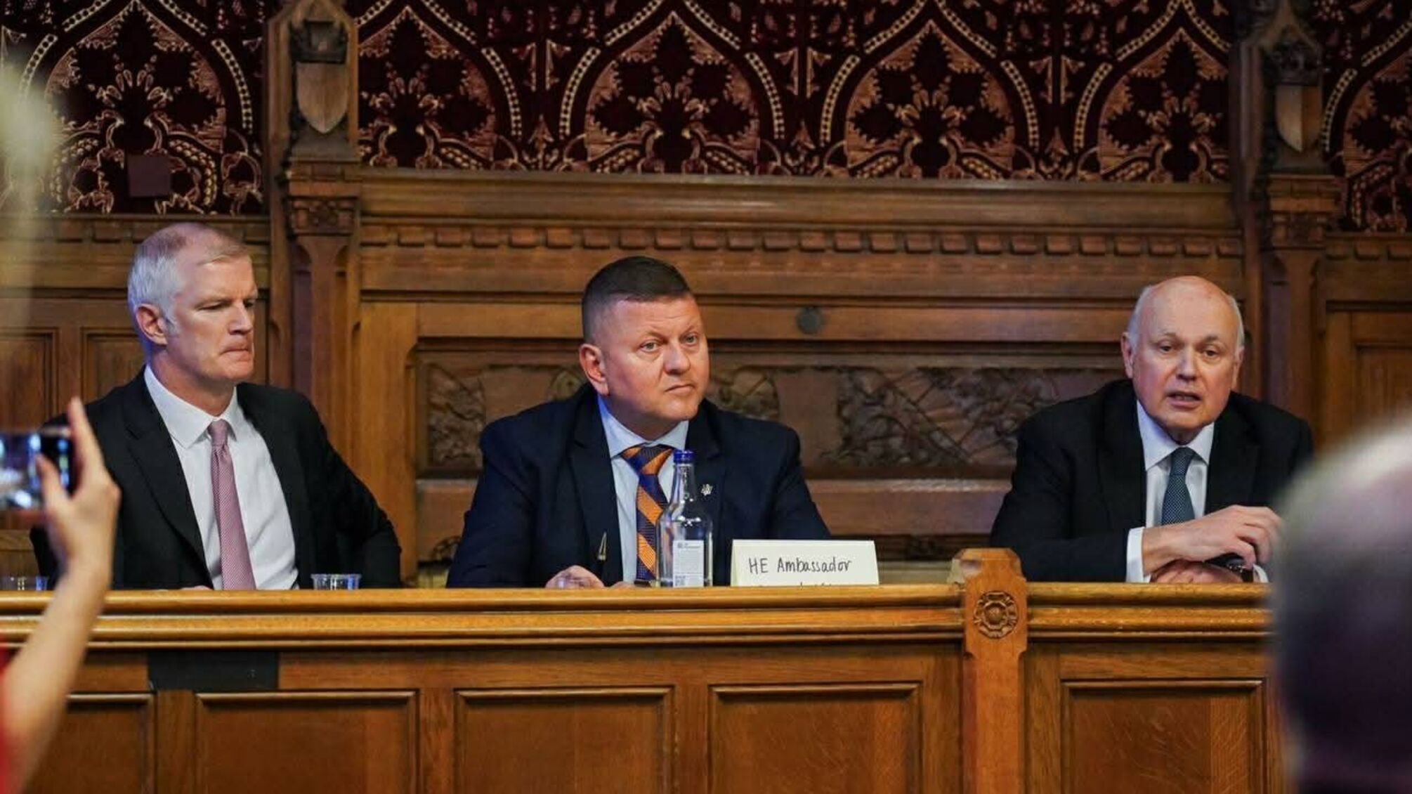 В Лондоне Залужный напомнил о колоссальном вкладе украинцев в победу над нацизмом