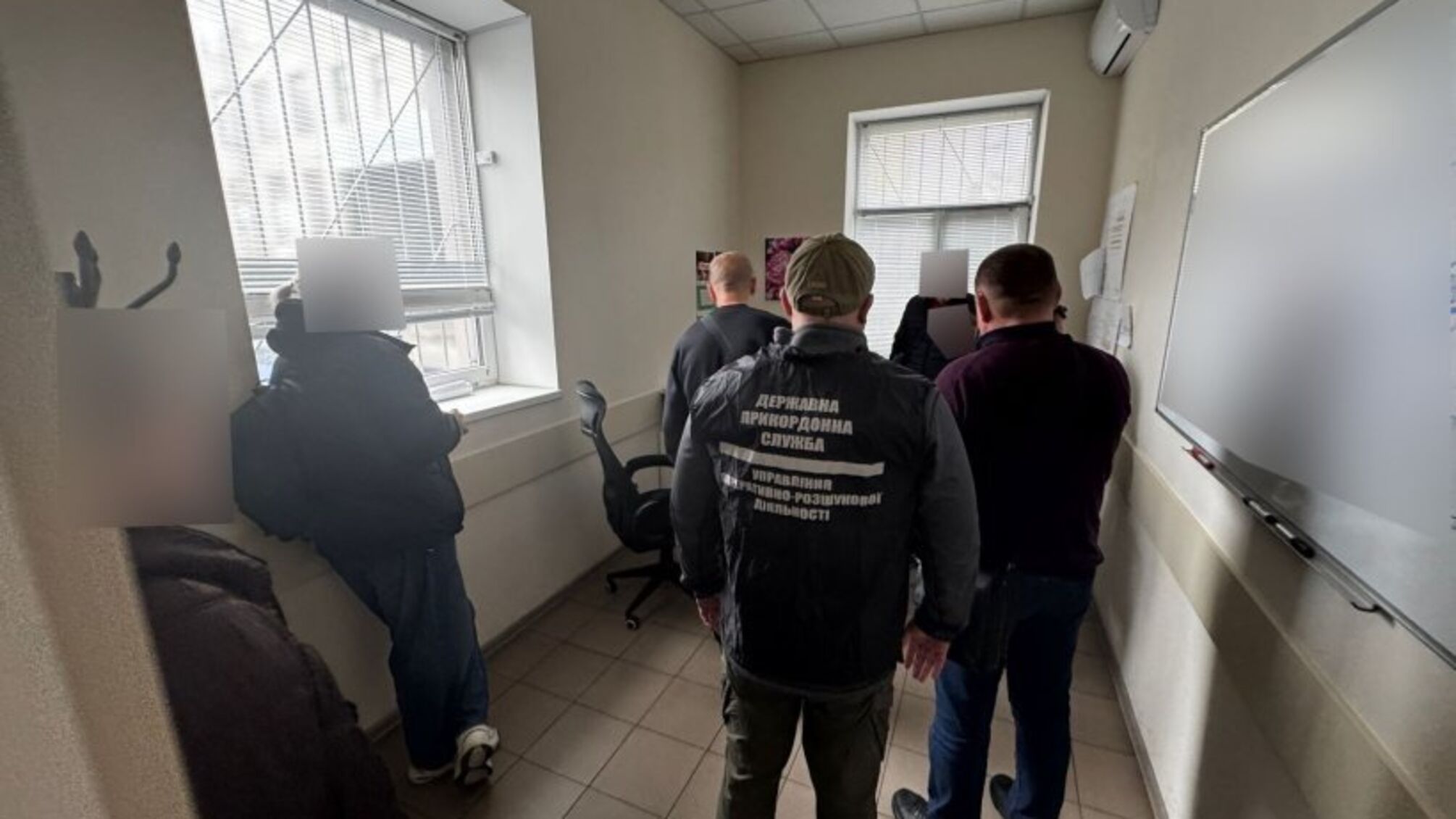 Понад 8 мільйонів гривень до бюджету: ДПСУ та БЕБ викрили масштабне ухилення від сплати ПДВ