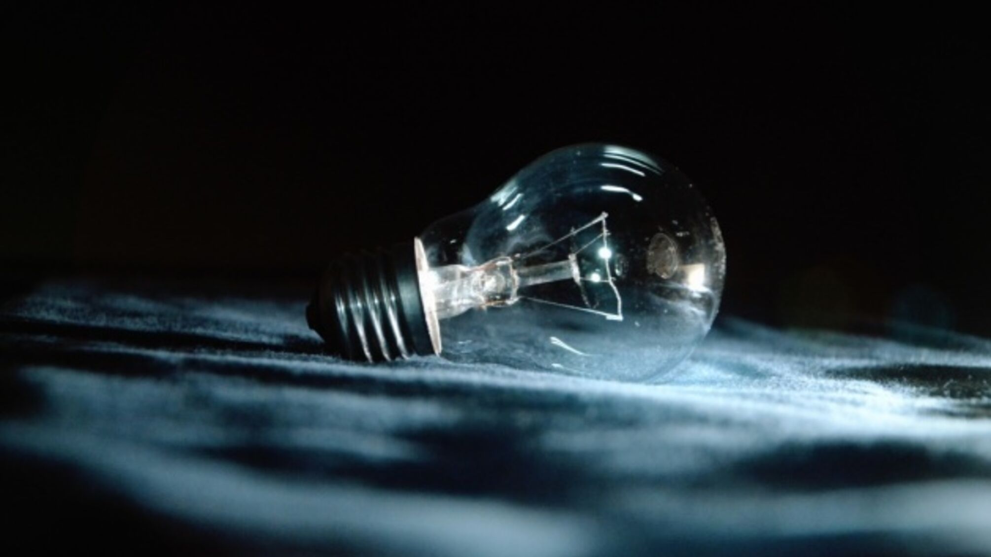 4 лютого в усіх регіонах України протягом всієї доби будуть застосовуватись графіки погодинних відключень