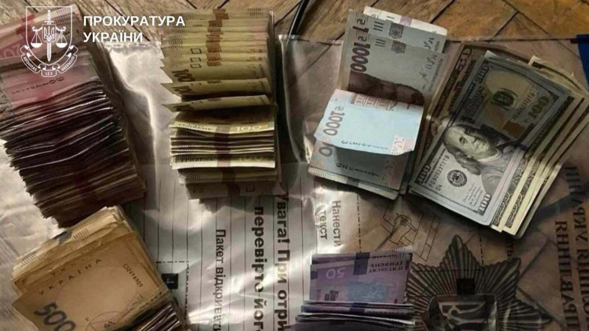 Каннабис в гипсовых зубах: в Киеве будут судить участников хитрой наркосхемы