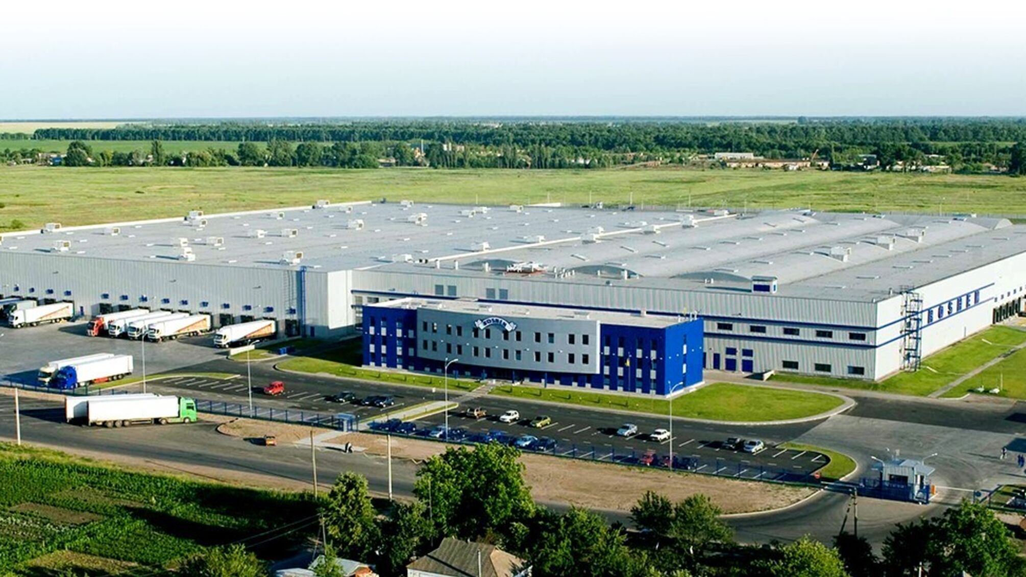 На Києвщині зафіксовані прильоти по складах 'Рошен' (відео)