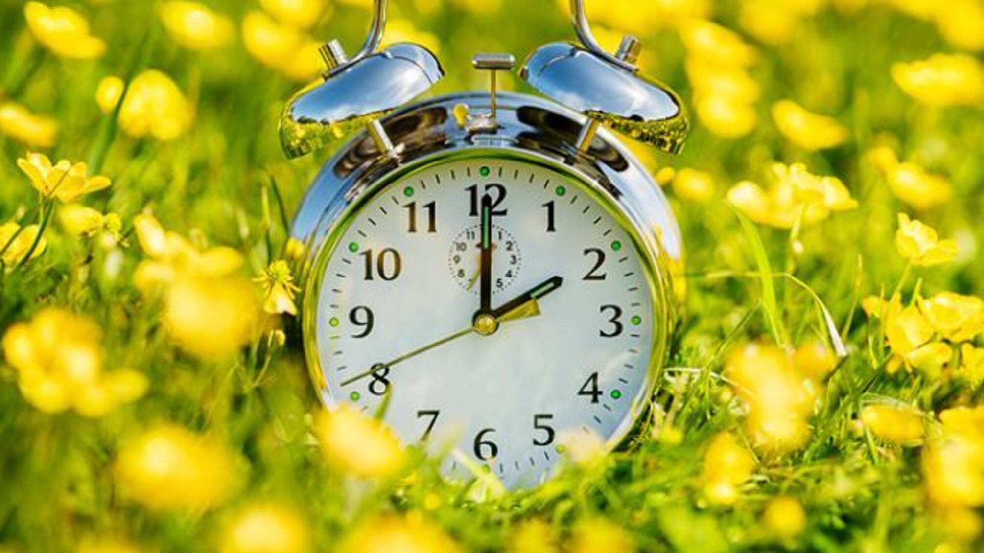 Коли переводять годинники на літній час 2026 в Україні: точна дата