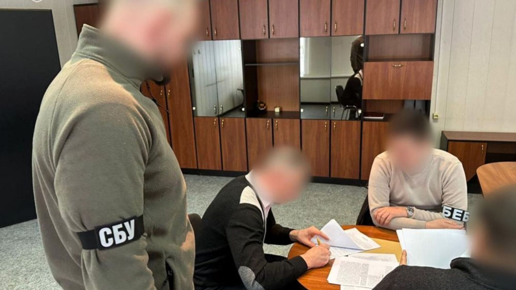1 млн грн в месяц за несколько часов работы: в облэнерго разоблачили схему растраты 68 млн грн