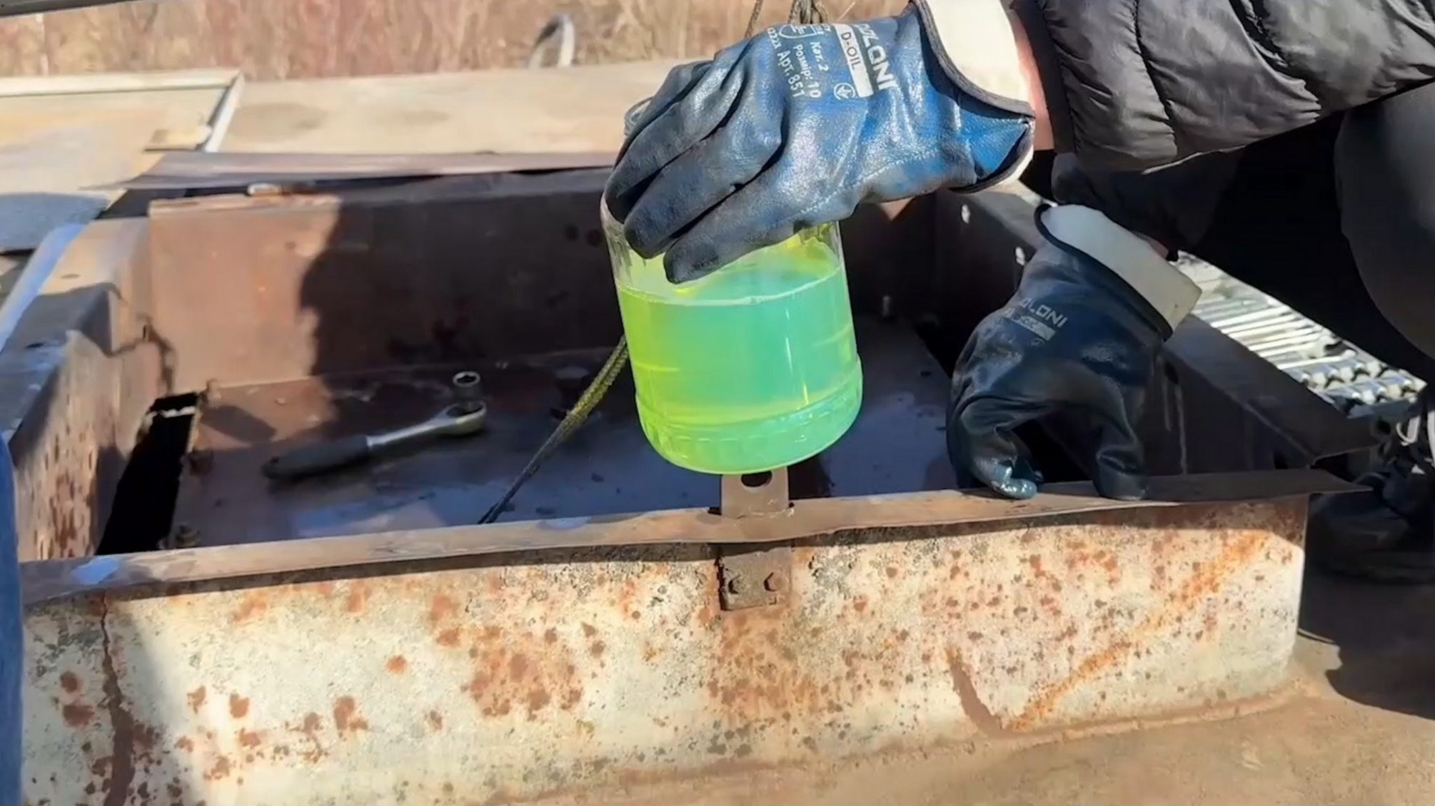 На Волині БЕБ викрило масштабну схему виробництва фальсифікованого пального з мільйонними оборотами