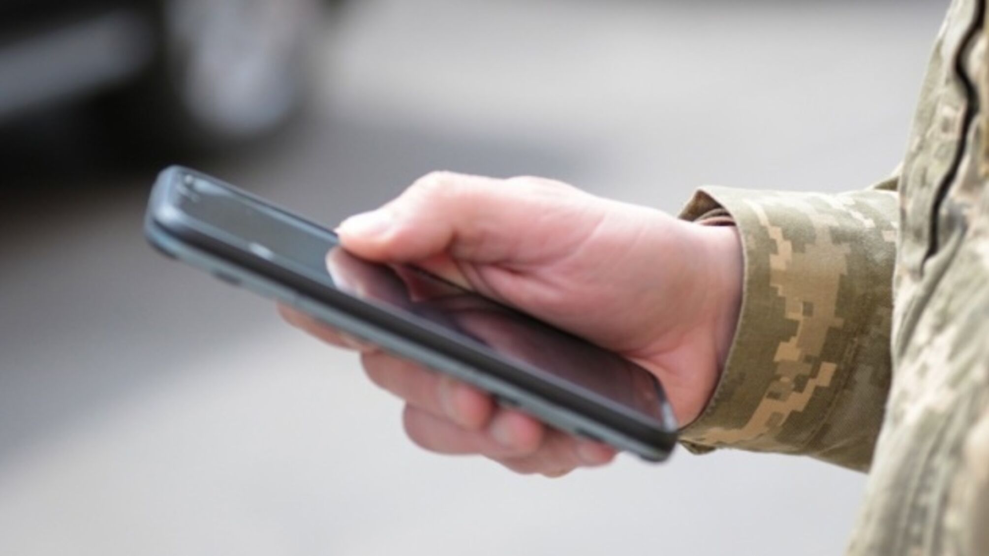 В Україні планують обмежити військових у доступі до онлайн-казино: як це працюватиме і які ризики?