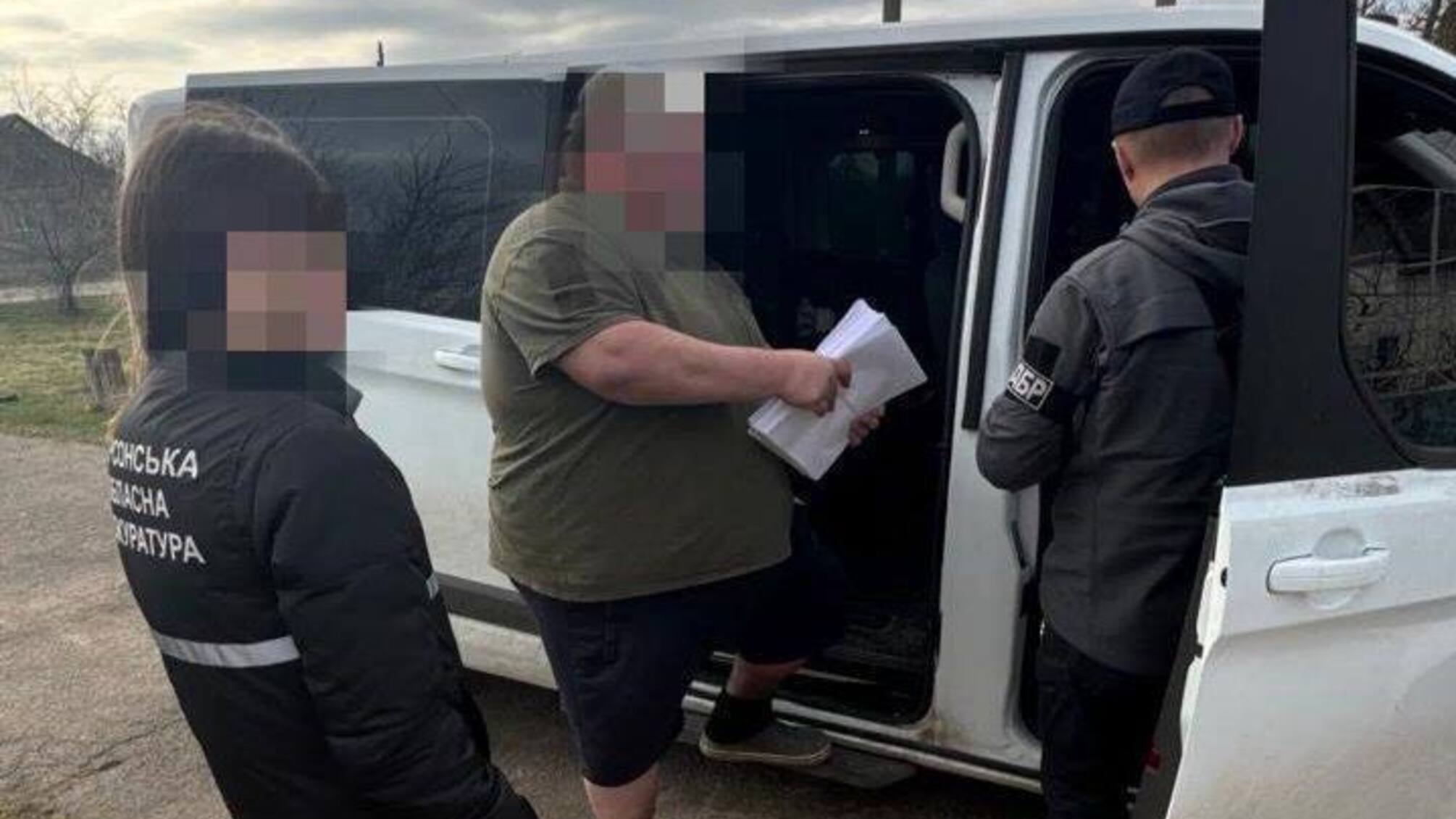 Незаконна вирубка на 8 млн грн: на Херсонщині викрито посадовців лісової галузі