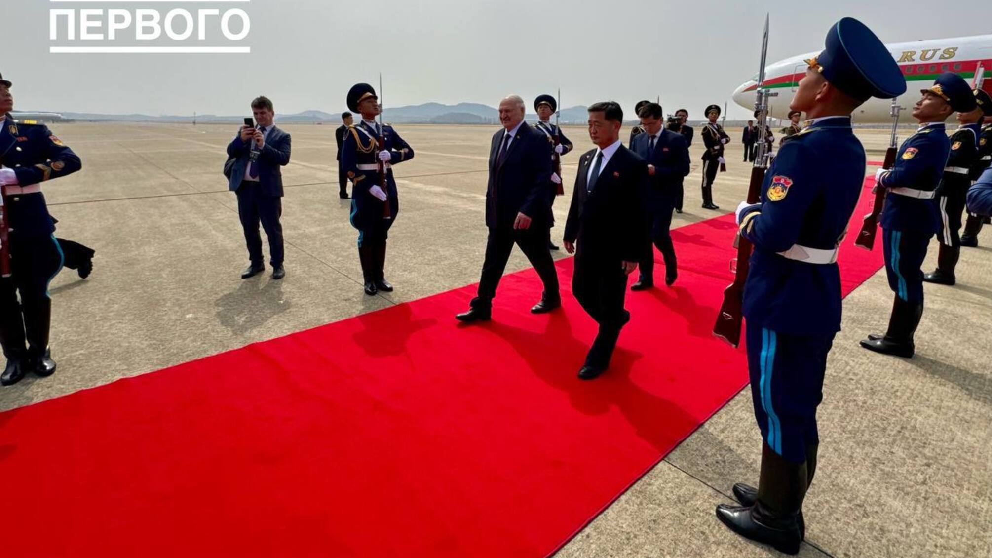 Лукашенко прибыл в КНДР с официальным визитом и встретился с Ким Чен Ыном (фото)