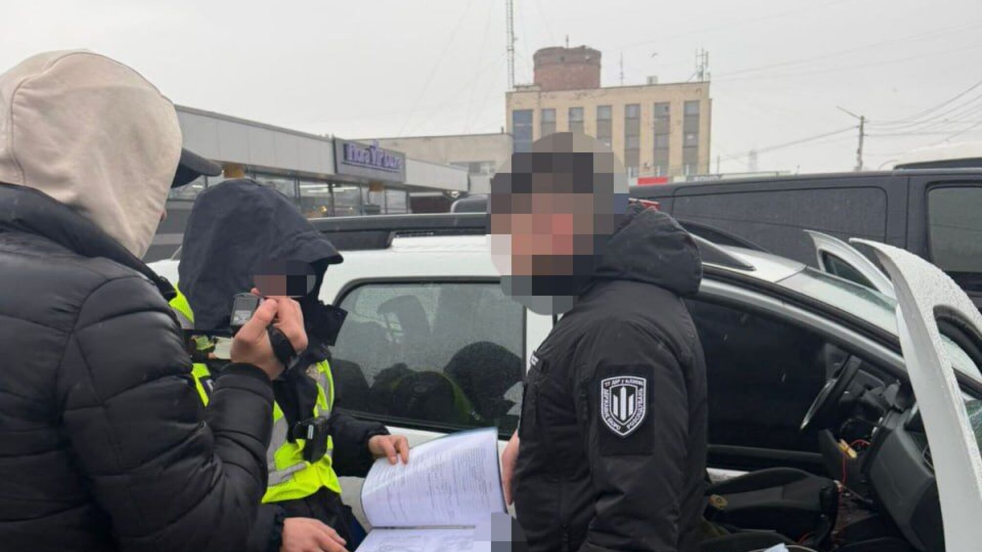В Киевской области офицера ТЦК подозревают во взятке $4 тысячи за 'помощь' с избежанием мобилизации