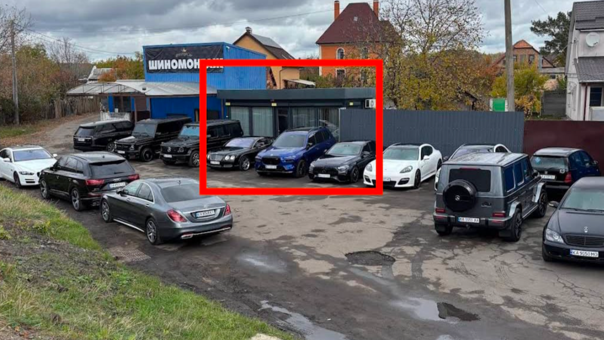 Захватили более 15 соток коммунальной земли? Что известно о территории Prestige Car в Киеве