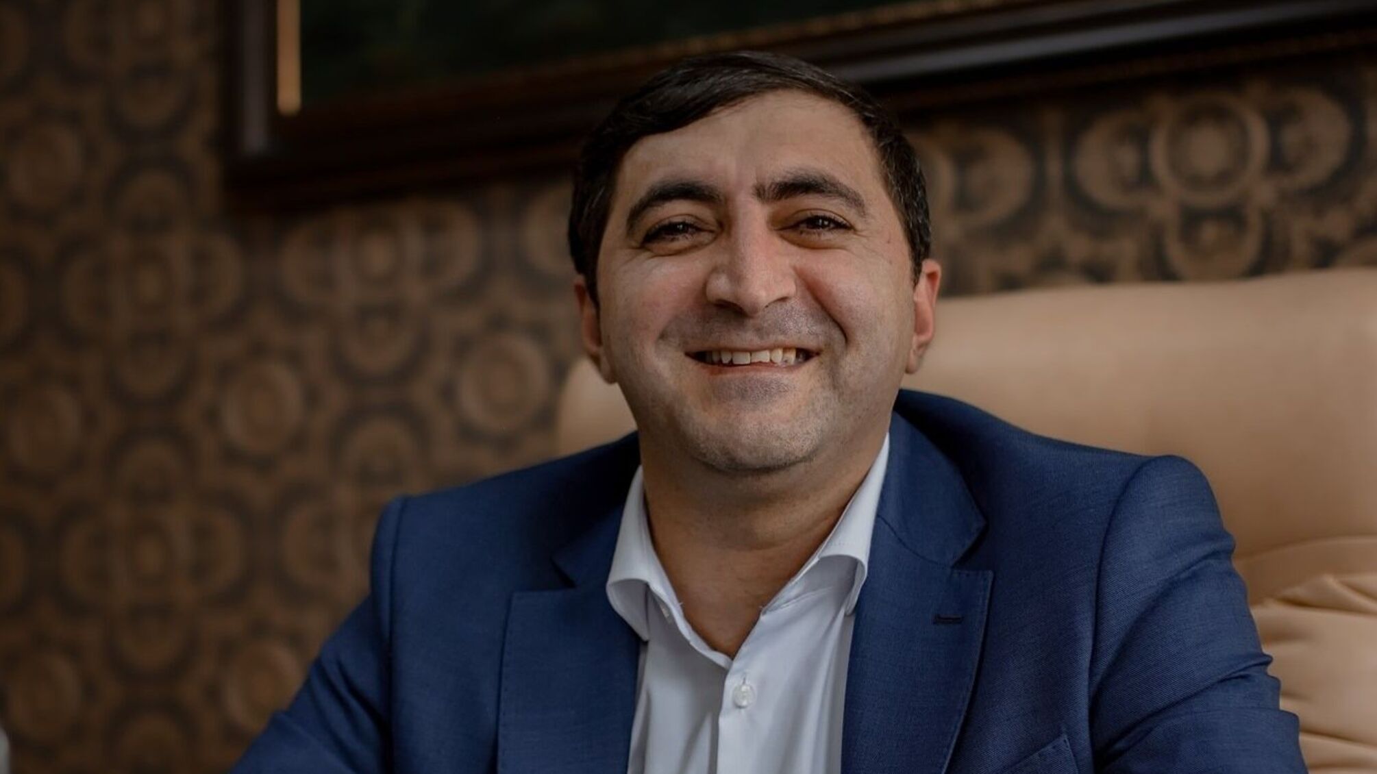 'Депутат Татоян Арташес впливає на мера Богуслава та отримав підозру від СБУ?' – чат-бот