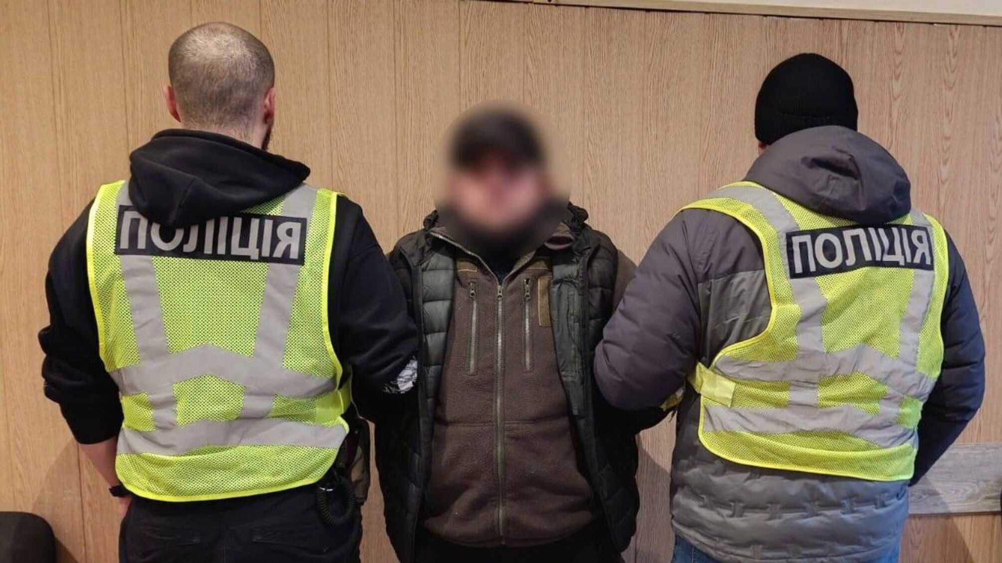 Могут депортировать 40-летнего иностранца за танцы на мемориале погибших героев – полиция Киева