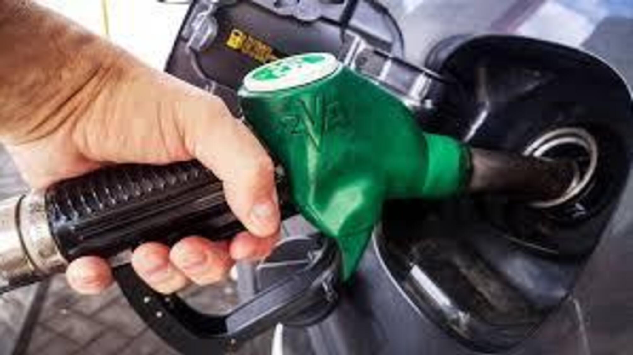 Уряд намагається втримати ціни на пальне  - Свириденко