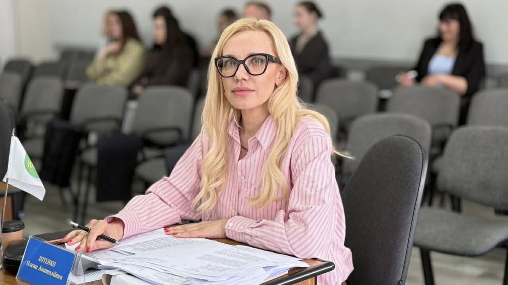 Элитный автомобиль и квартира за копейки: детали декларации депутата