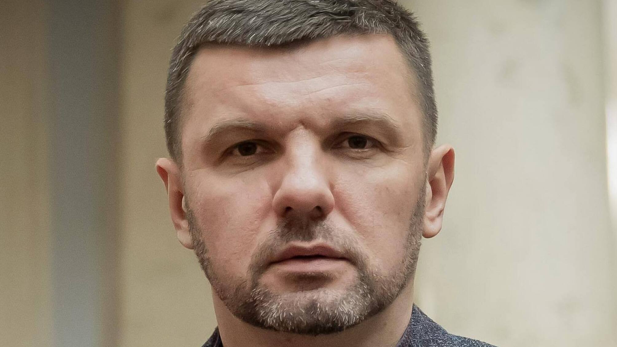 Чим відомий нардеп Гузь, Land Rover якого намагались спалити в Києві?