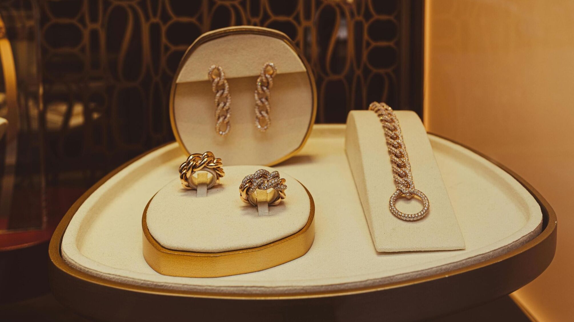 Ювелирный бизнес под подозрением