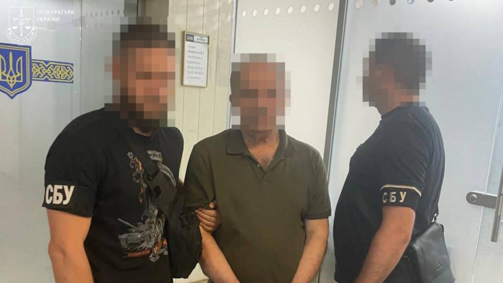 Скандал на мільйони: з Дунаю незаконно видобували пісок для приватного терміналу — причетний мер