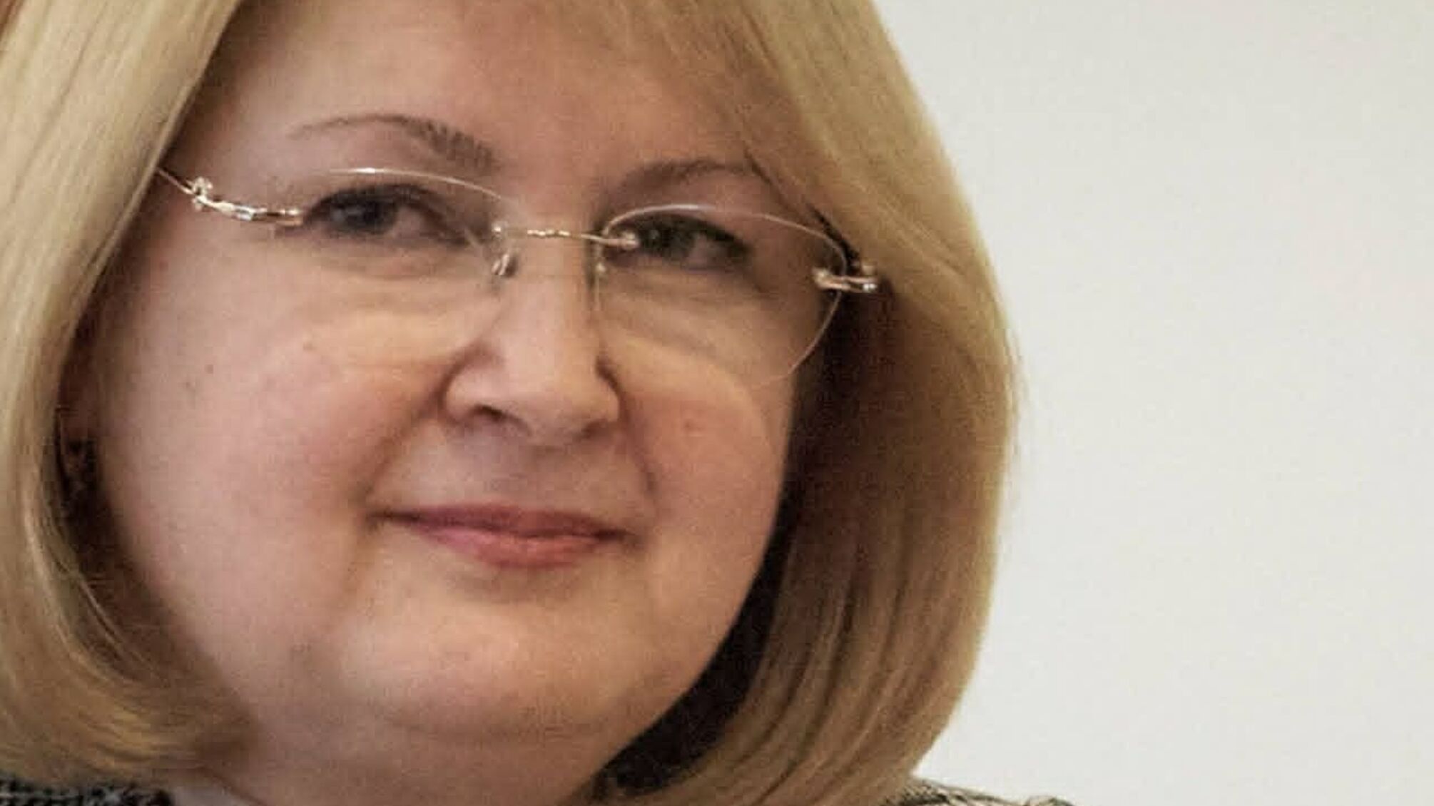 Чоловік із мільйонними доходами: деталі декларації посадовиці АМКУ, - Absolution Leaks