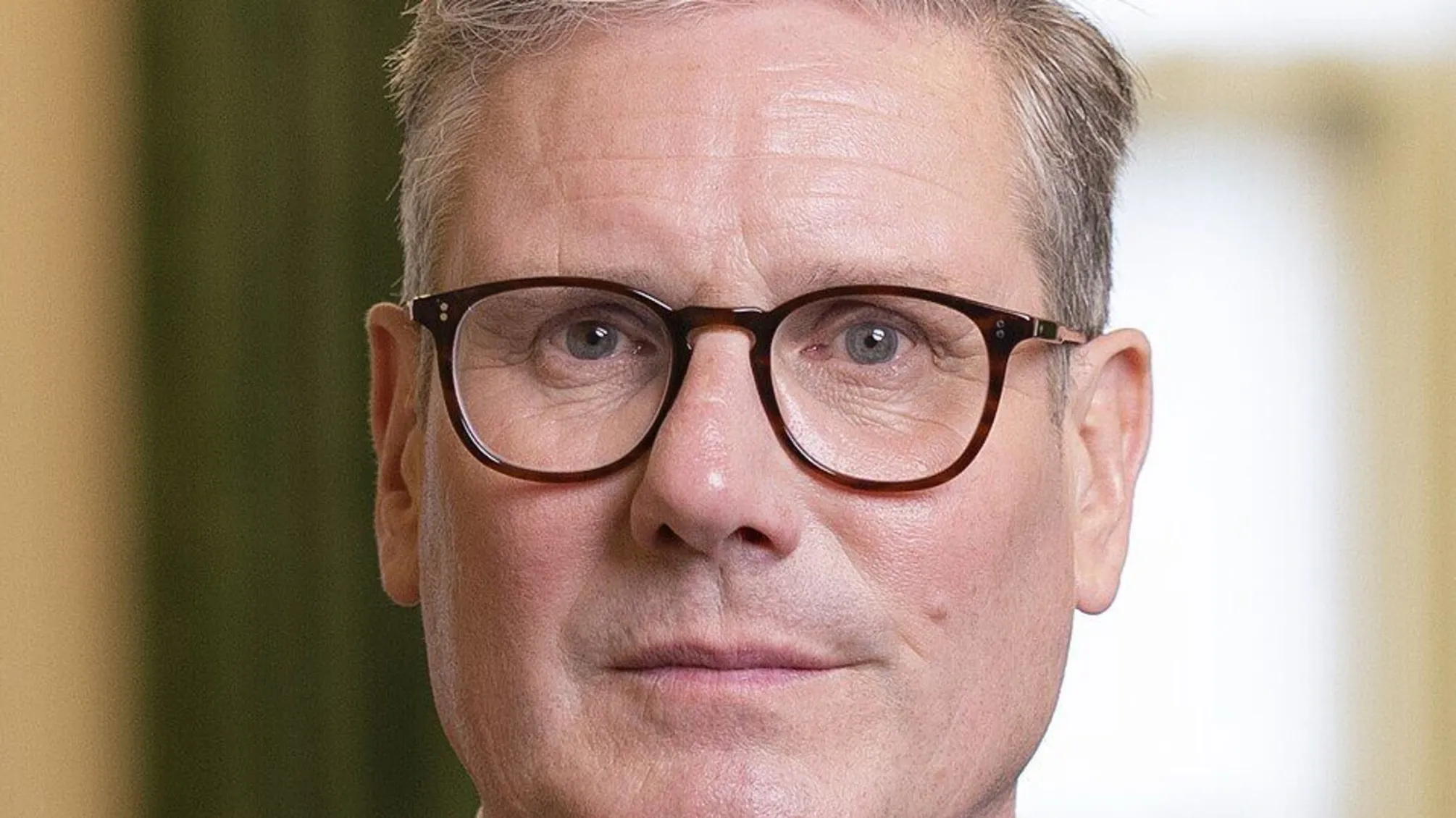 Прем'єр-міністра Британії Стармера хочуть відправити у відставку через скандал із Епштейном