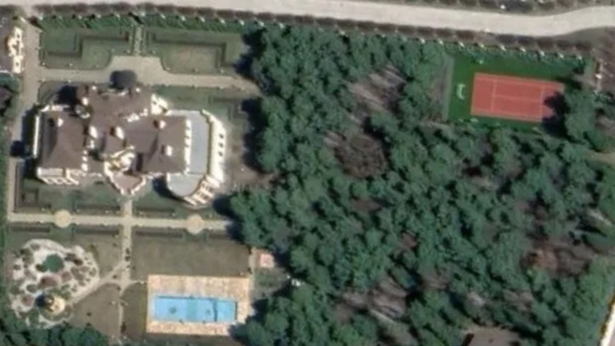 Самые богатые нардепы и их поместья: дворцы с теннисными кортами и недвижимость, записанная на родственников