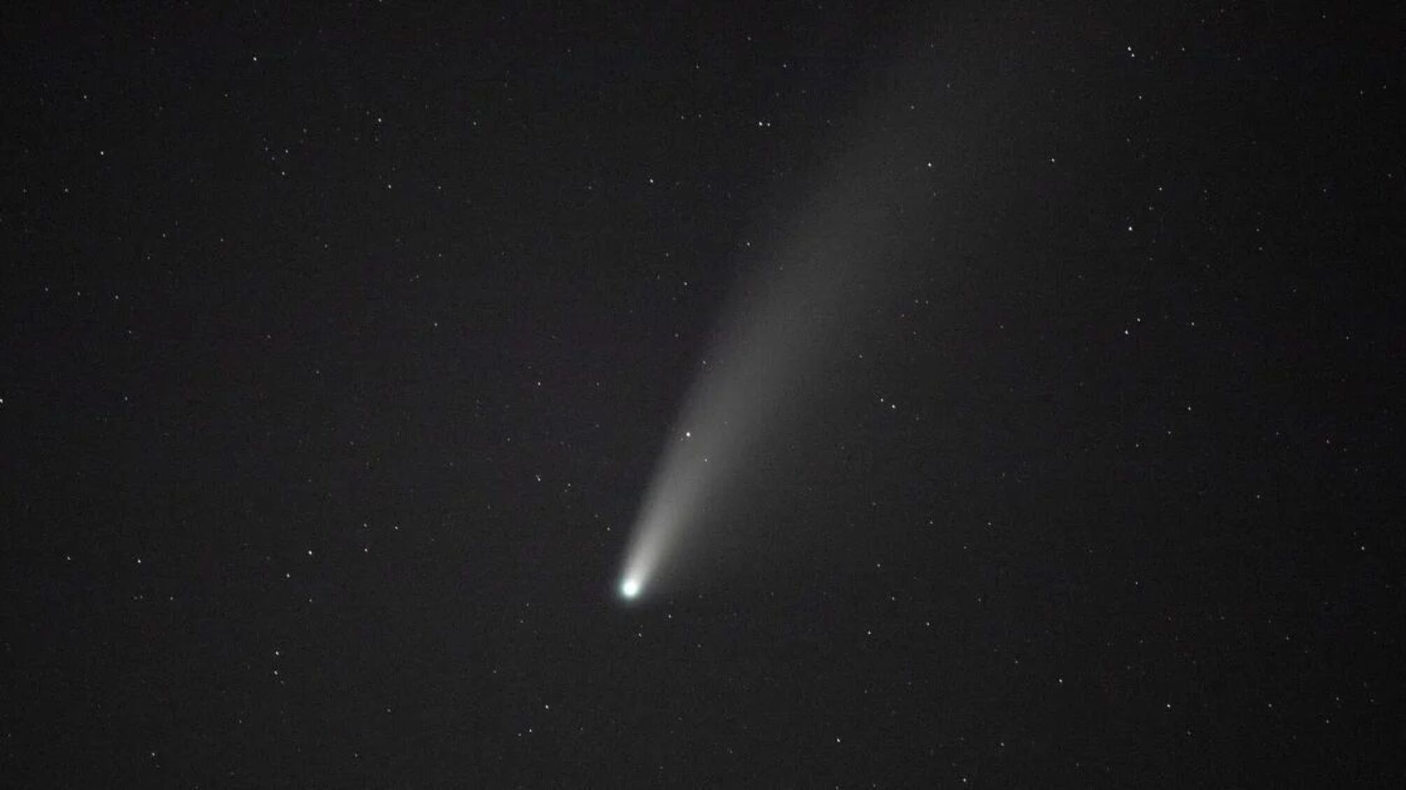 У небі над Києвом і областями пролетів загадковий об’єкт