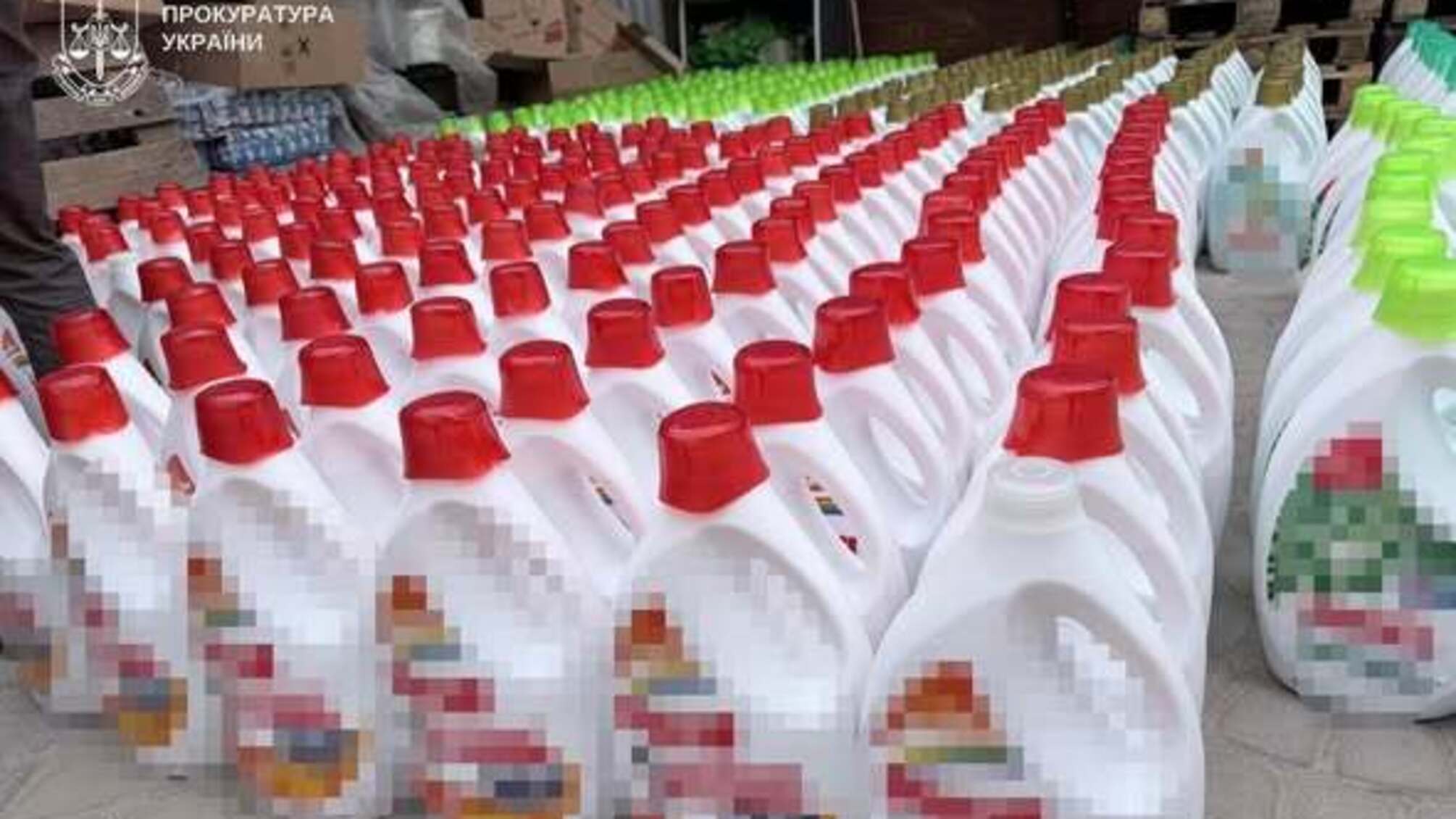 Під виглядом відомого бренду: на Тернопільщині накрили підпільне виробництво пральних засобів