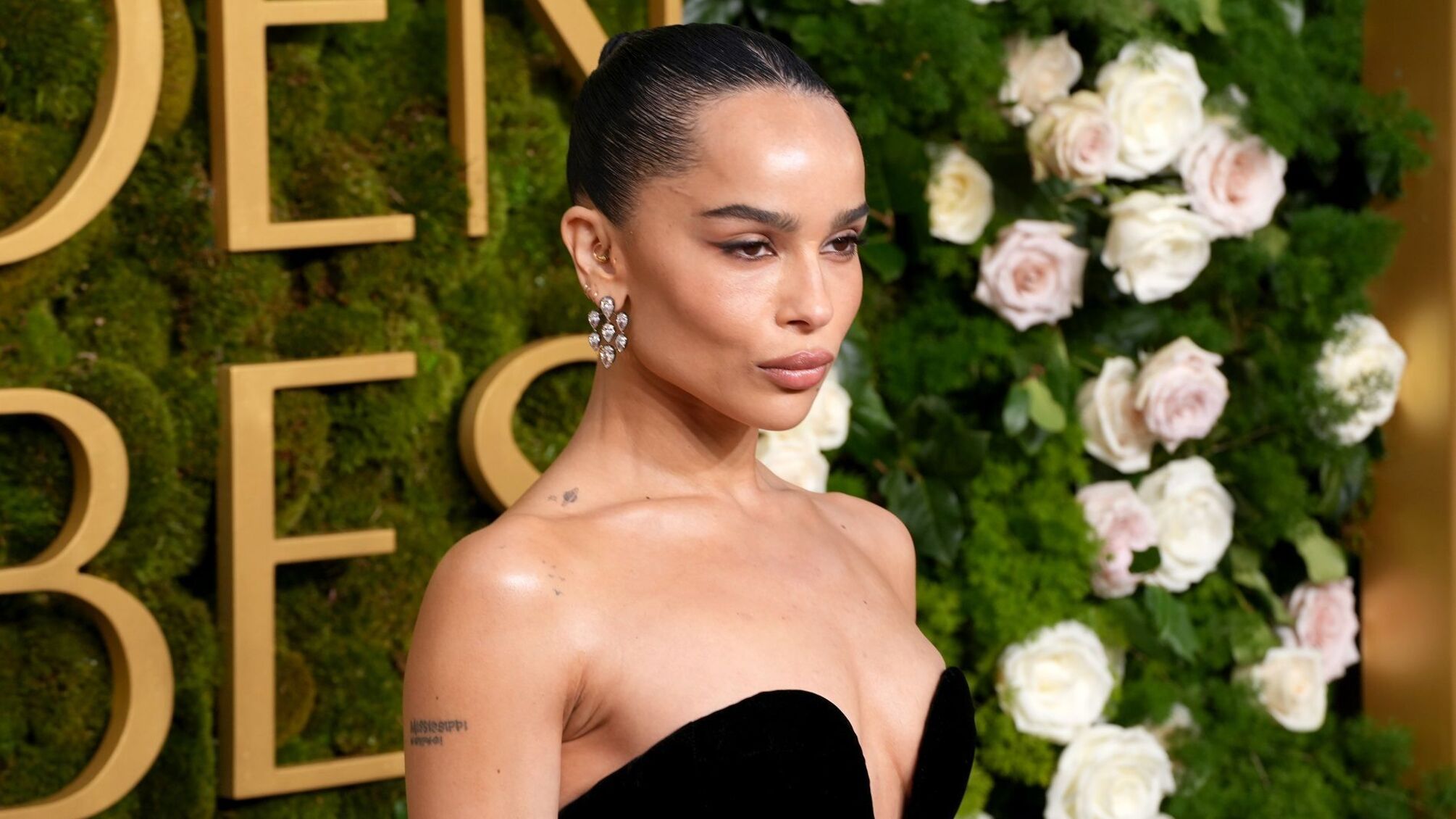 Зої Кравіц показала каблучку за мільйон доларів, чим підтвердила заручини з Гаррі Стайлсом