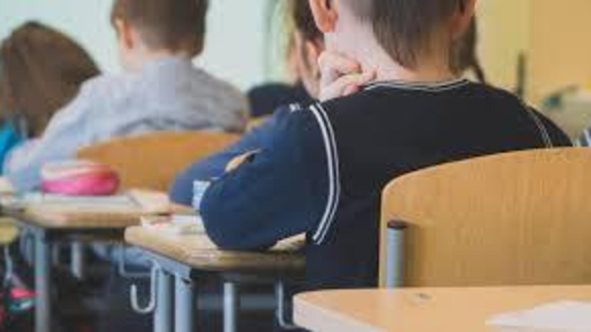 У Києві вибухнув мовний скандал у школі: відео з уроку коштувало вчителю роботи