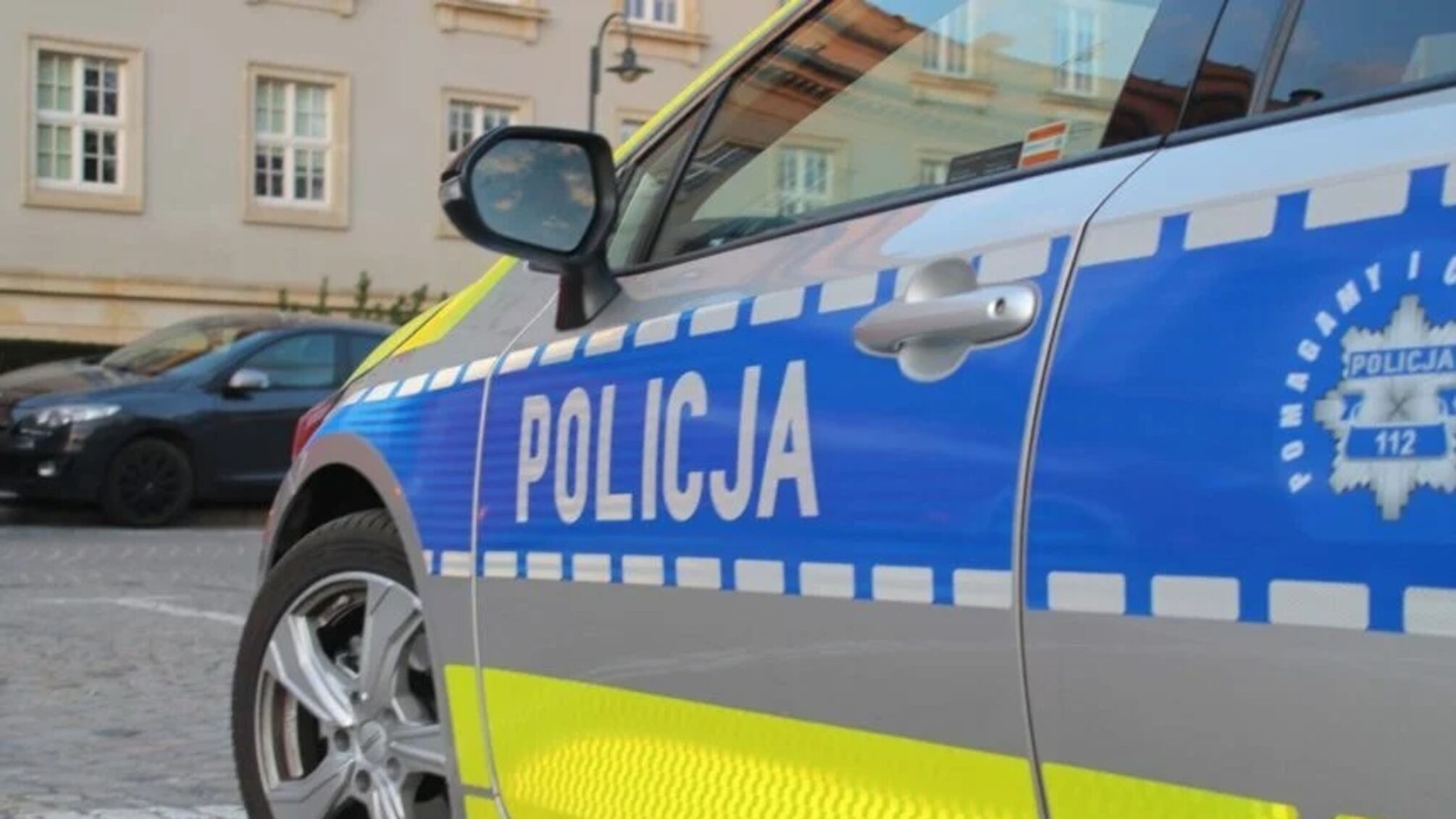 Во Вроцлаве украинца ранили ножом при продаже авто - нападавших задержали