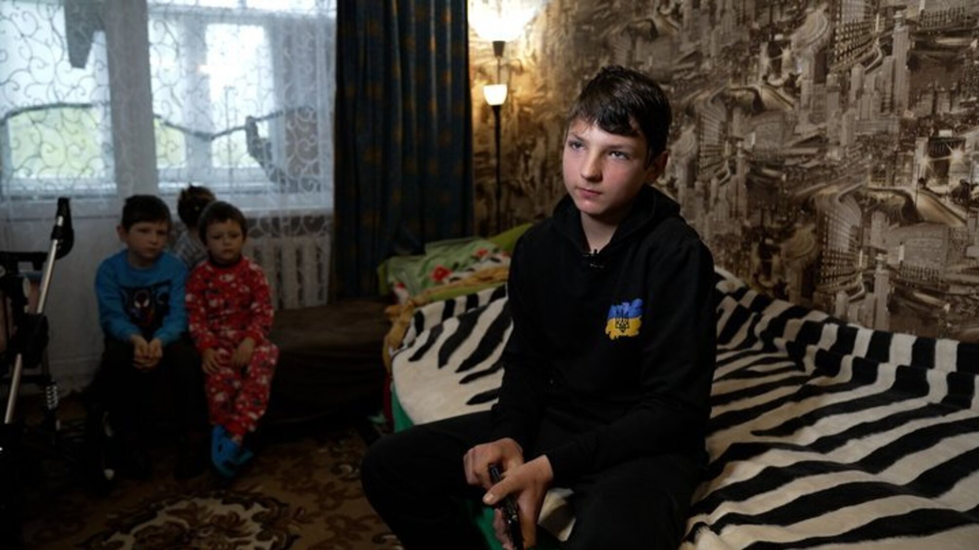 На Черниговщине 12-летний мальчик обезвредил вражеский FPV-дрон, летевший на детей