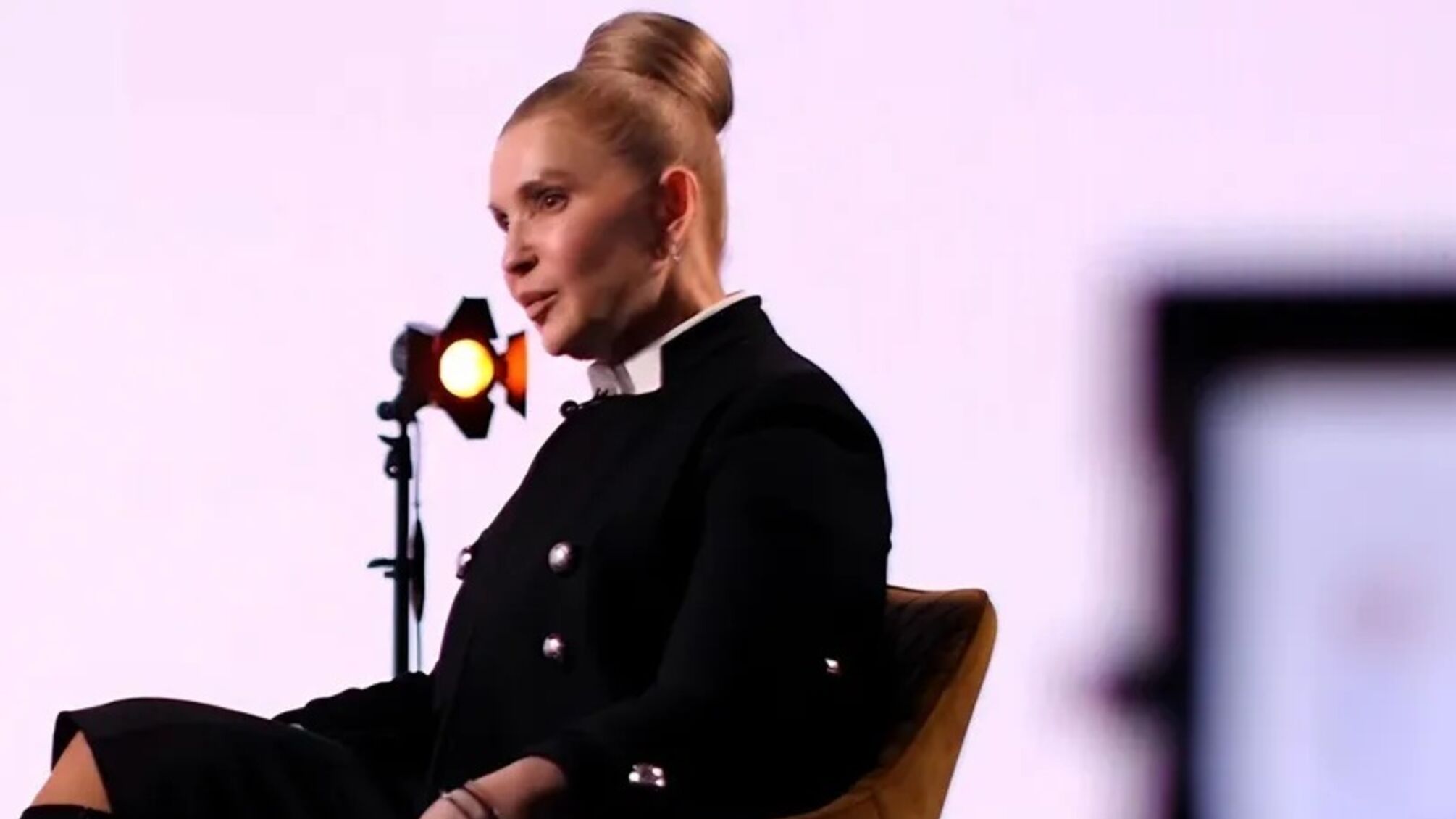 Україна сьогодні веде не одну, а дві війни – Юлія Тимошенко про приховані загрози суверенітету