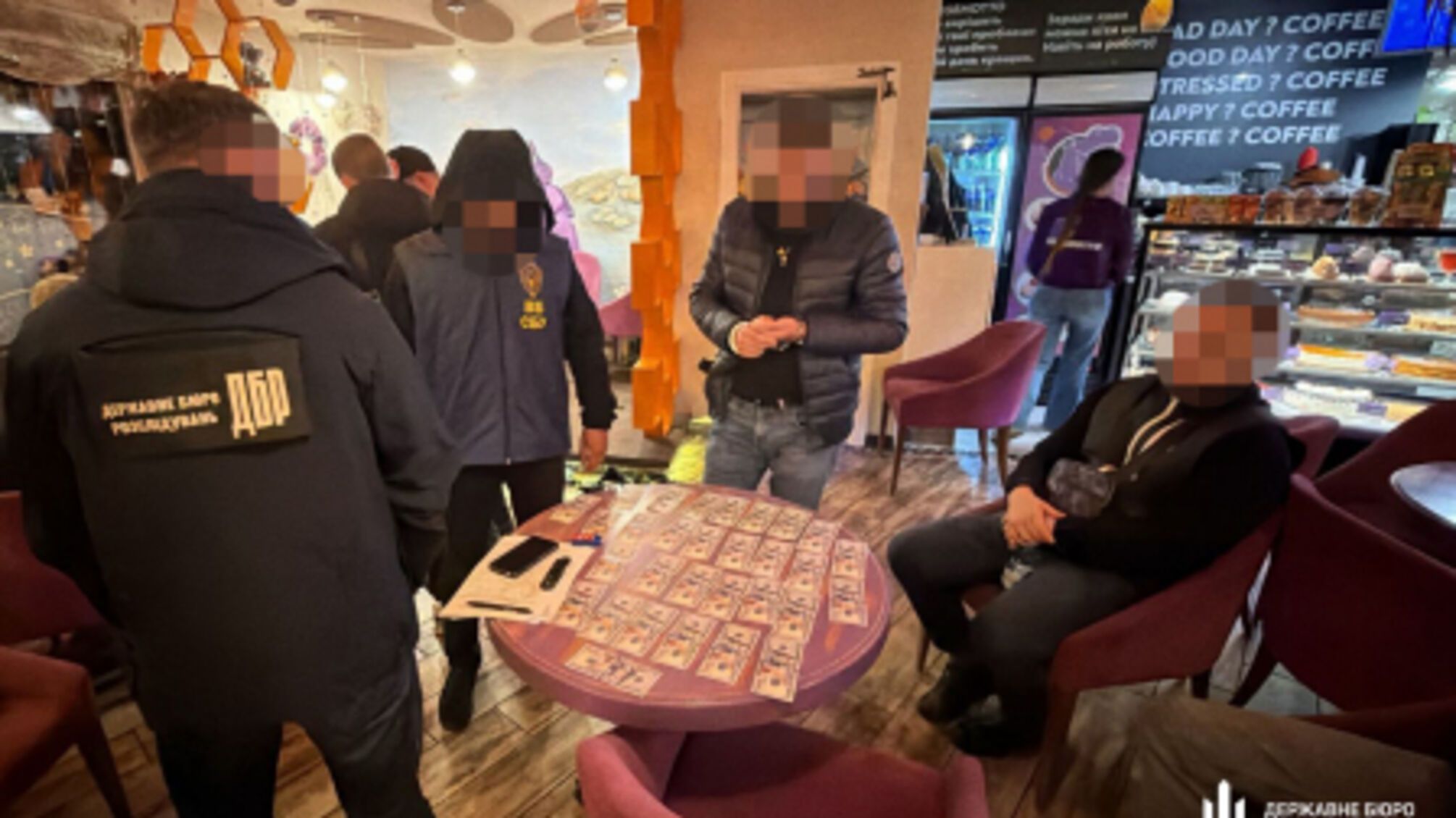 $8 тисяч за посаду: на Одещині затримали фігурантів схеми