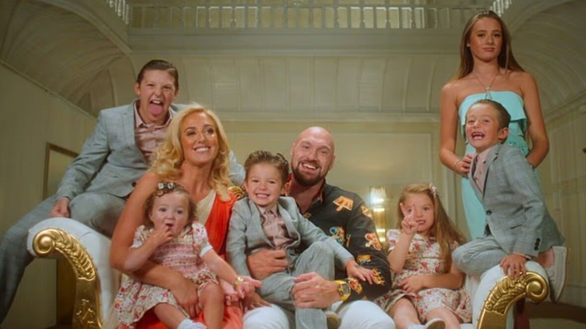 История любви Тайсона Фьюри: от подросткового свидания до семейной жизни