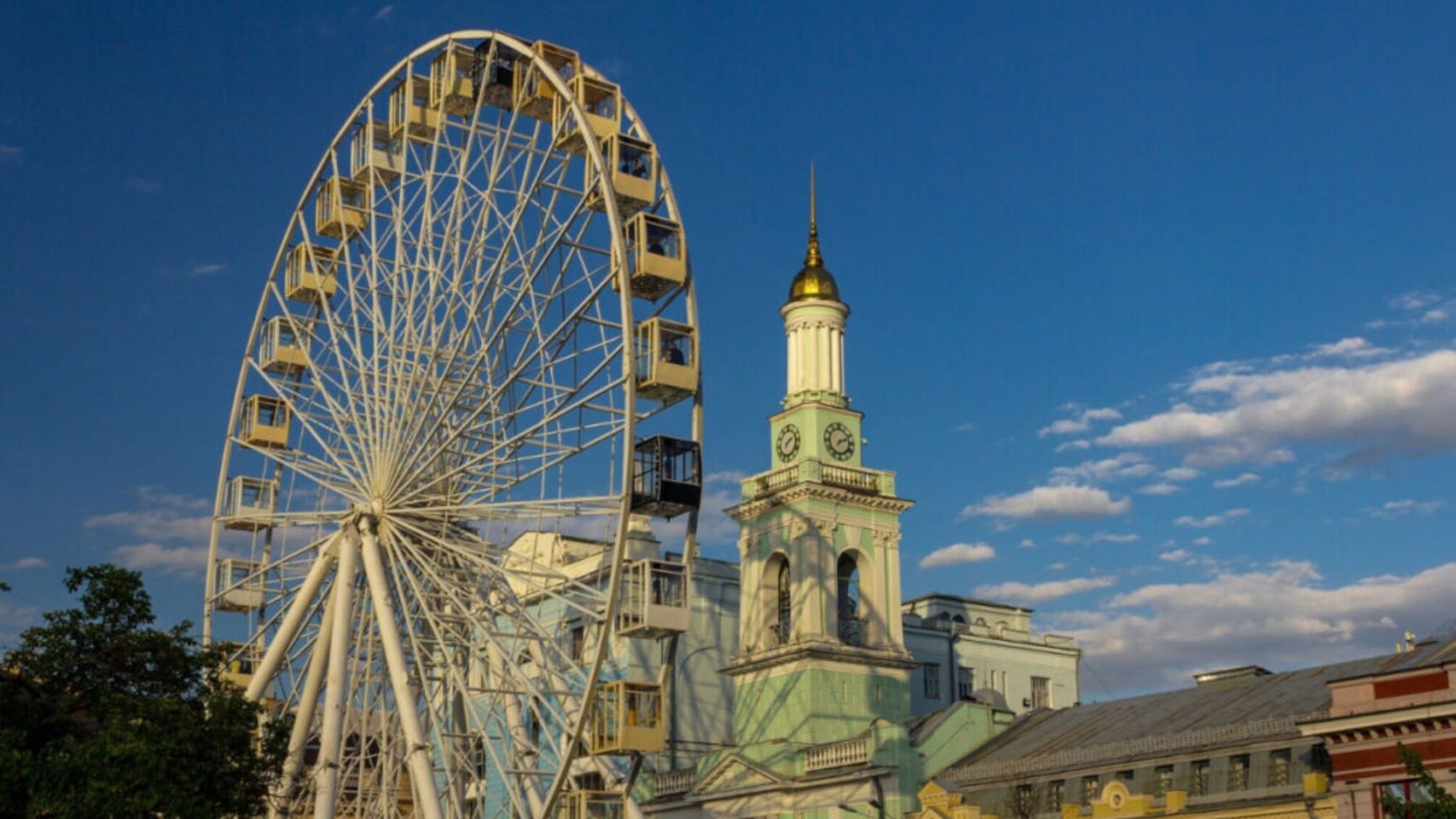 Суд в Киеве опроверг заявления Перова: что на самом деле происходит с 'Колесом обзора' и застройкой на Кирилловской