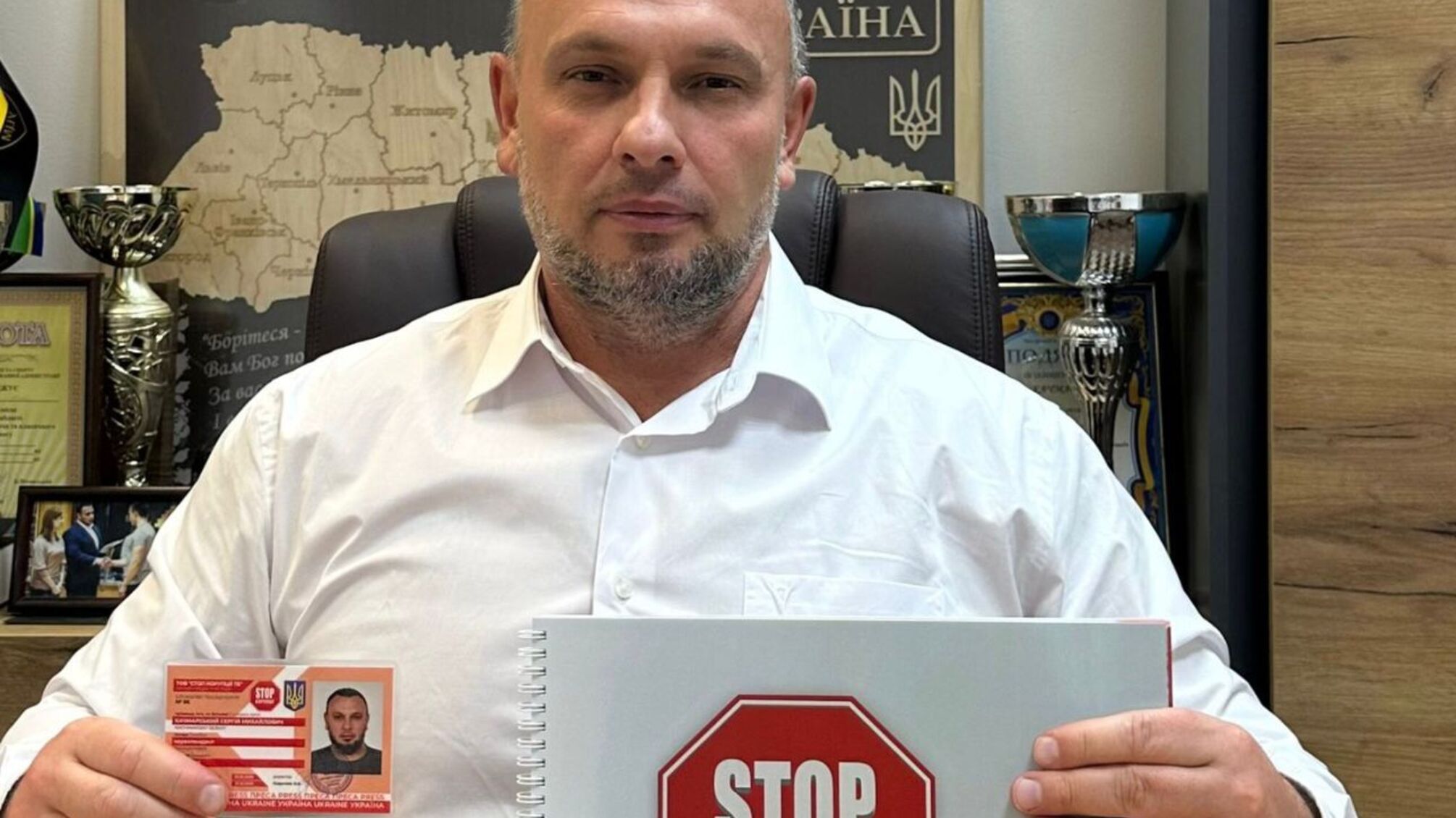 Щиро вітаємо з днем народження борця з корупцією на Буковині Сергія Качмарського!